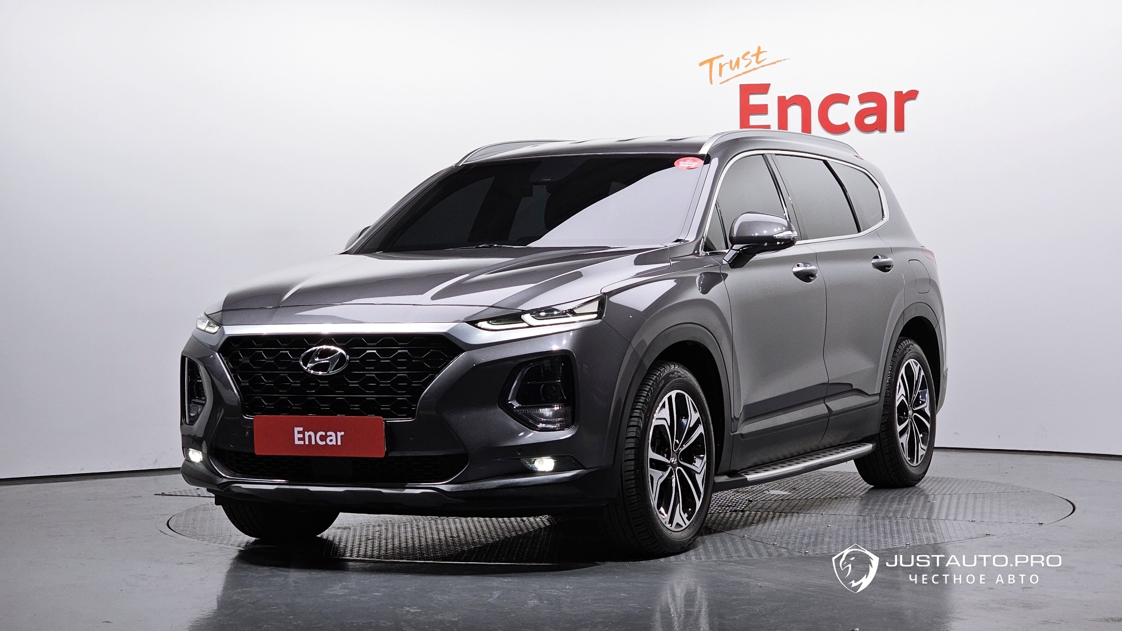 Автомобиль Hyundai Santafe