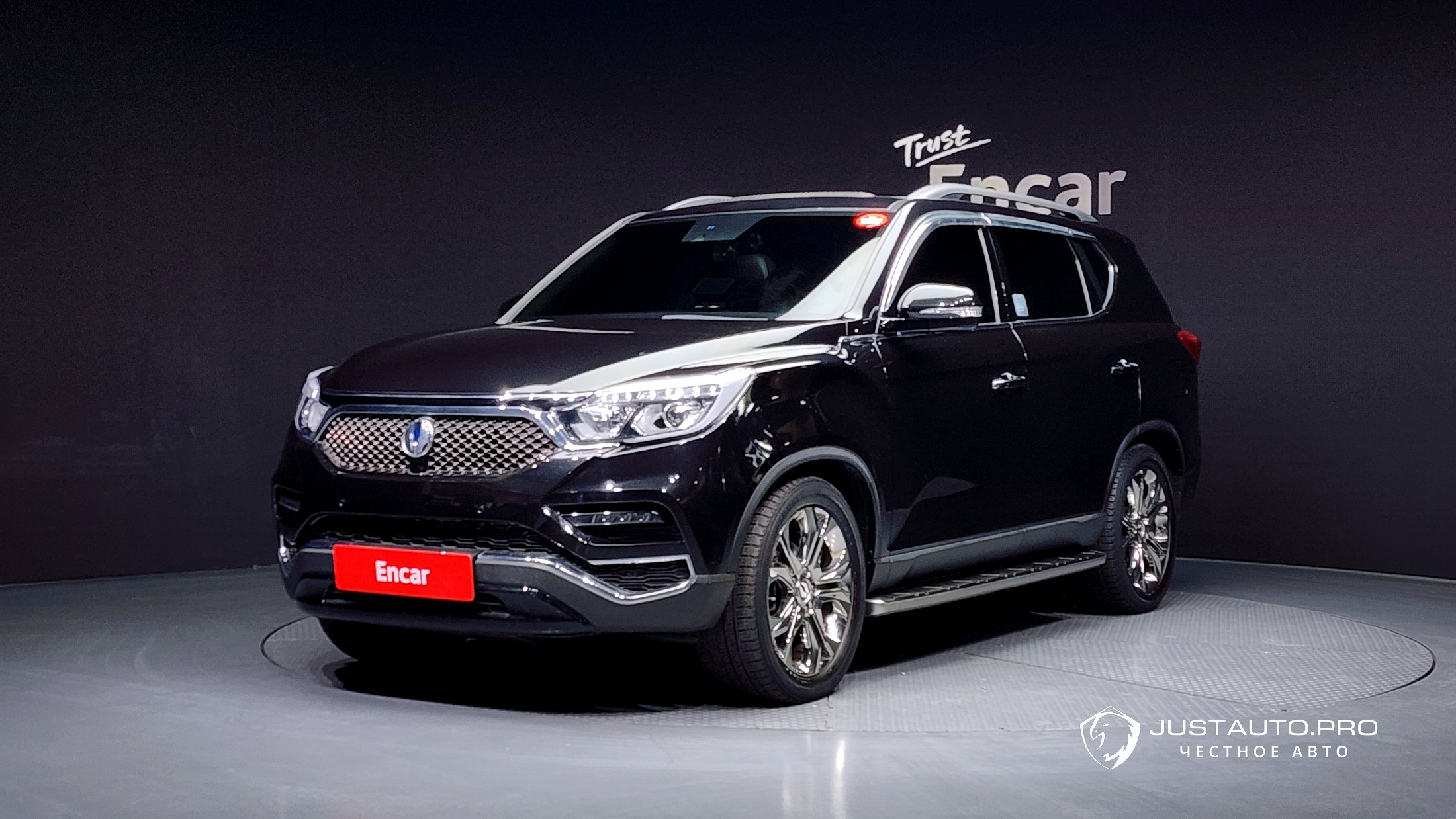Автомобиль KG_Mobility_Ssangyong Rexton