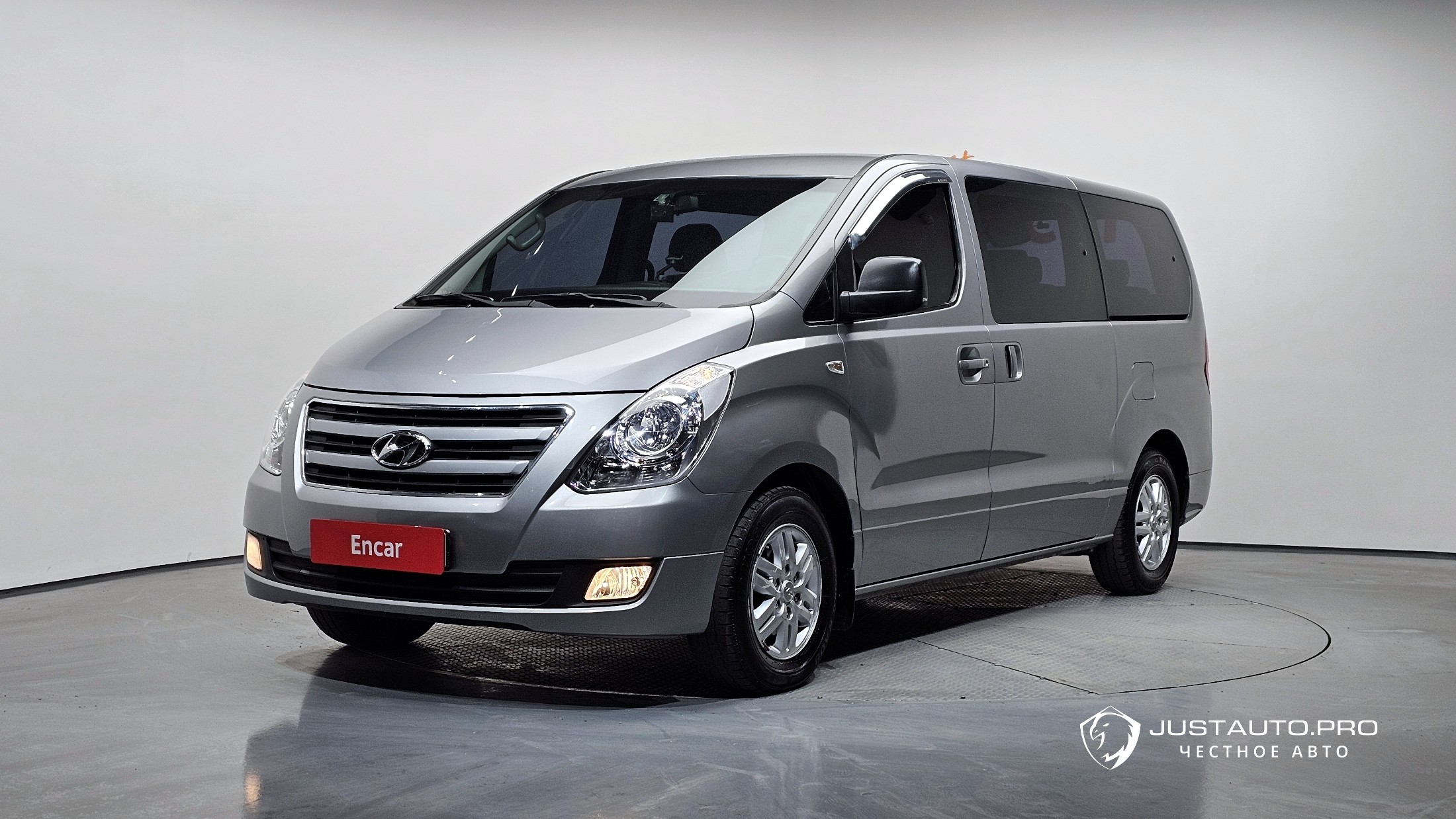 Автомобиль Hyundai Starex