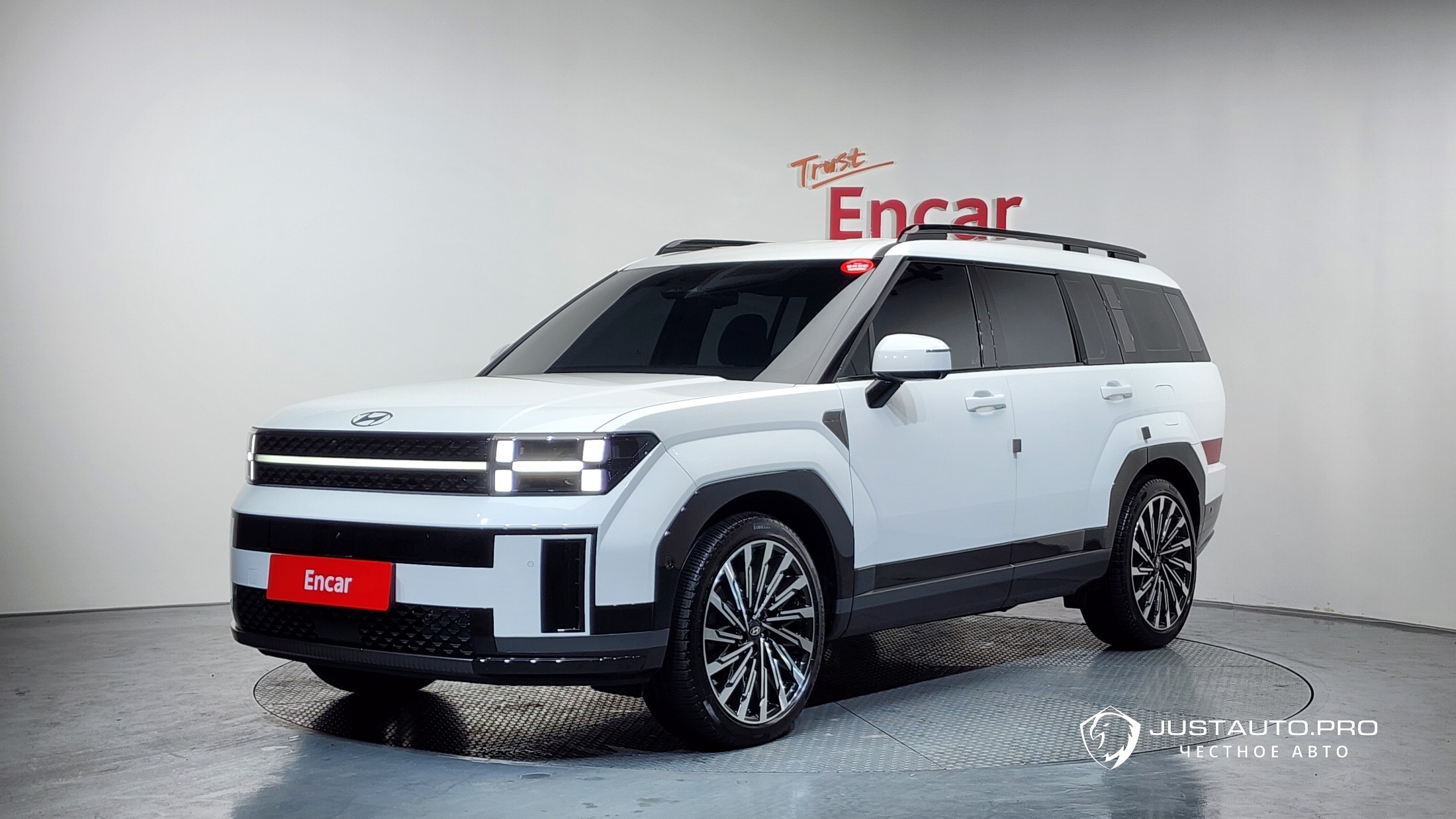 Автомобиль Hyundai Santafe