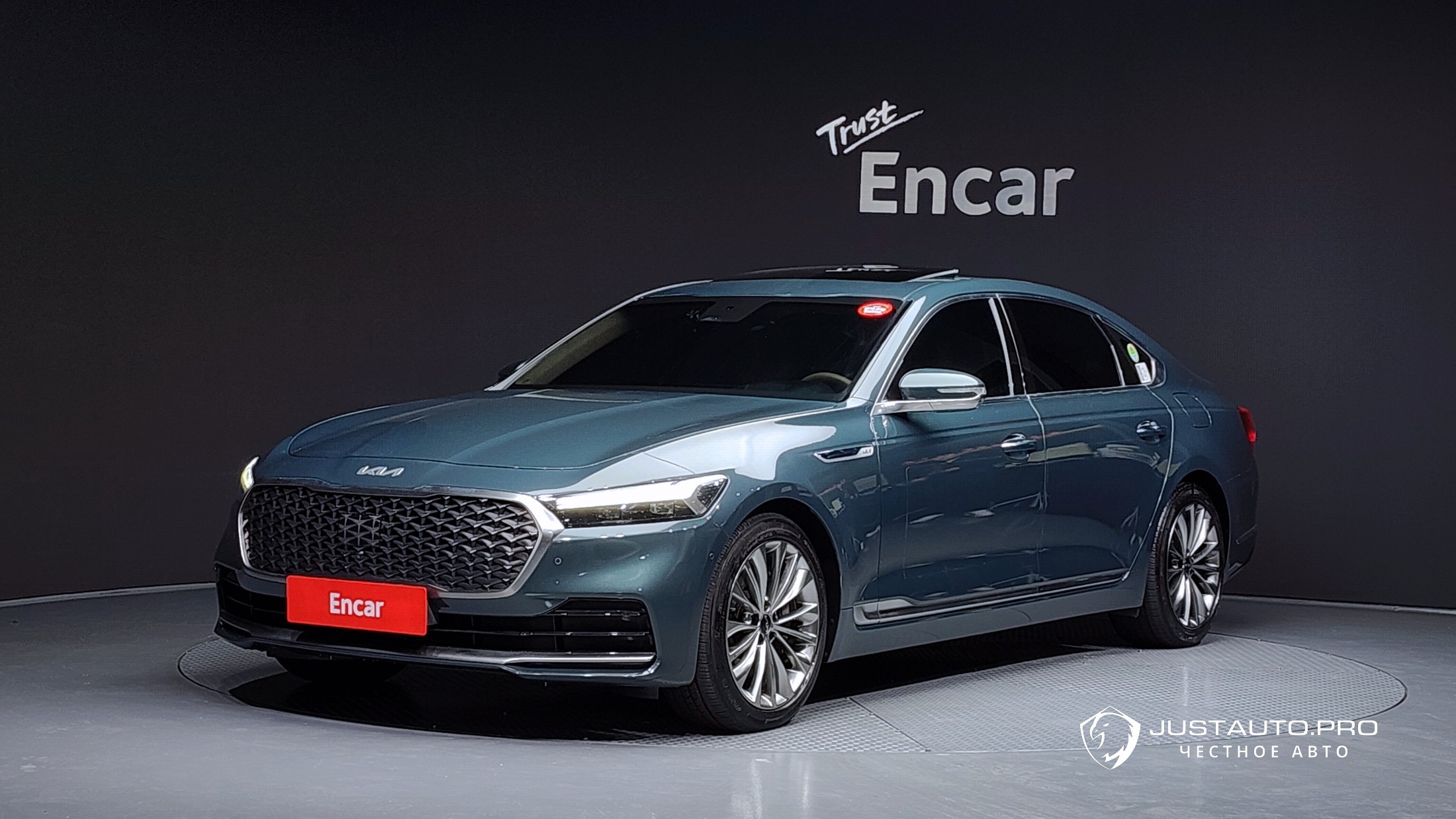 Автомобиль Kia K9