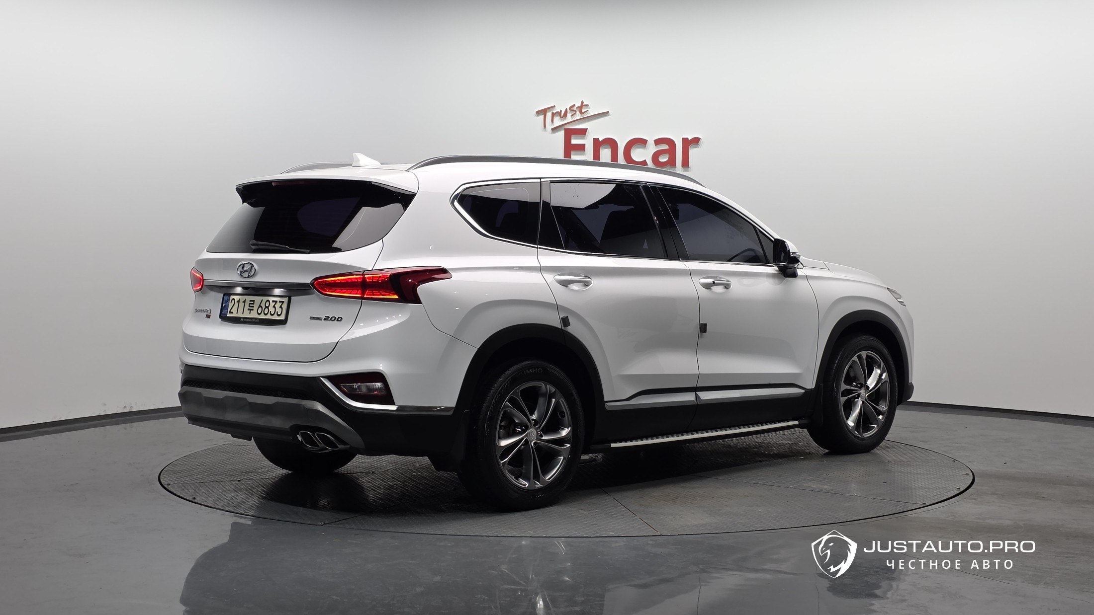 Автомобиль Hyundai Santafe