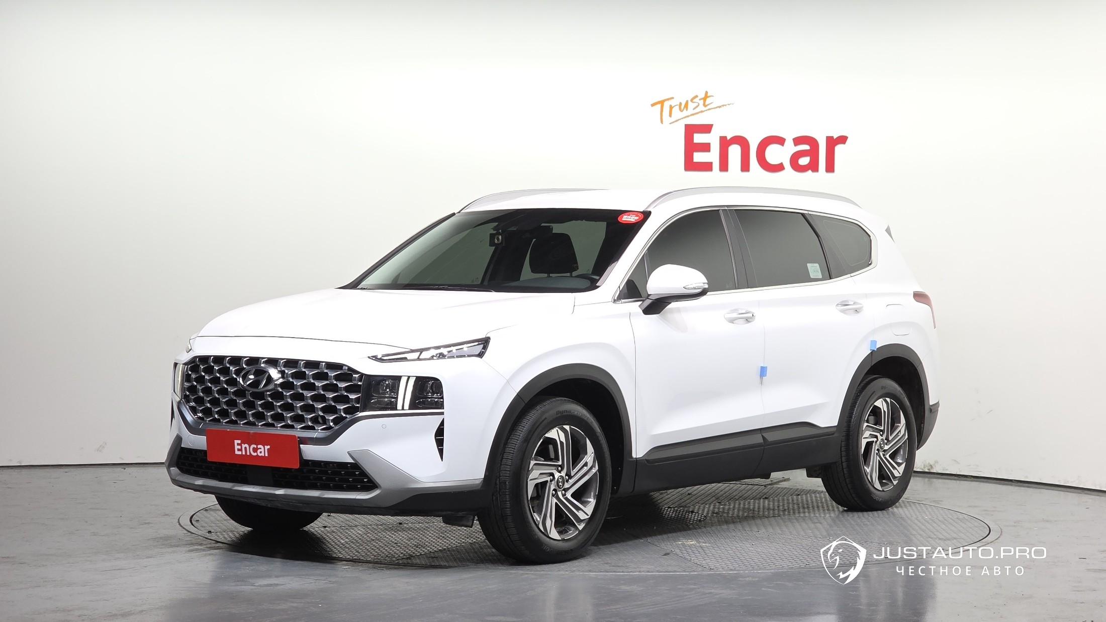 Автомобиль Hyundai Santafe