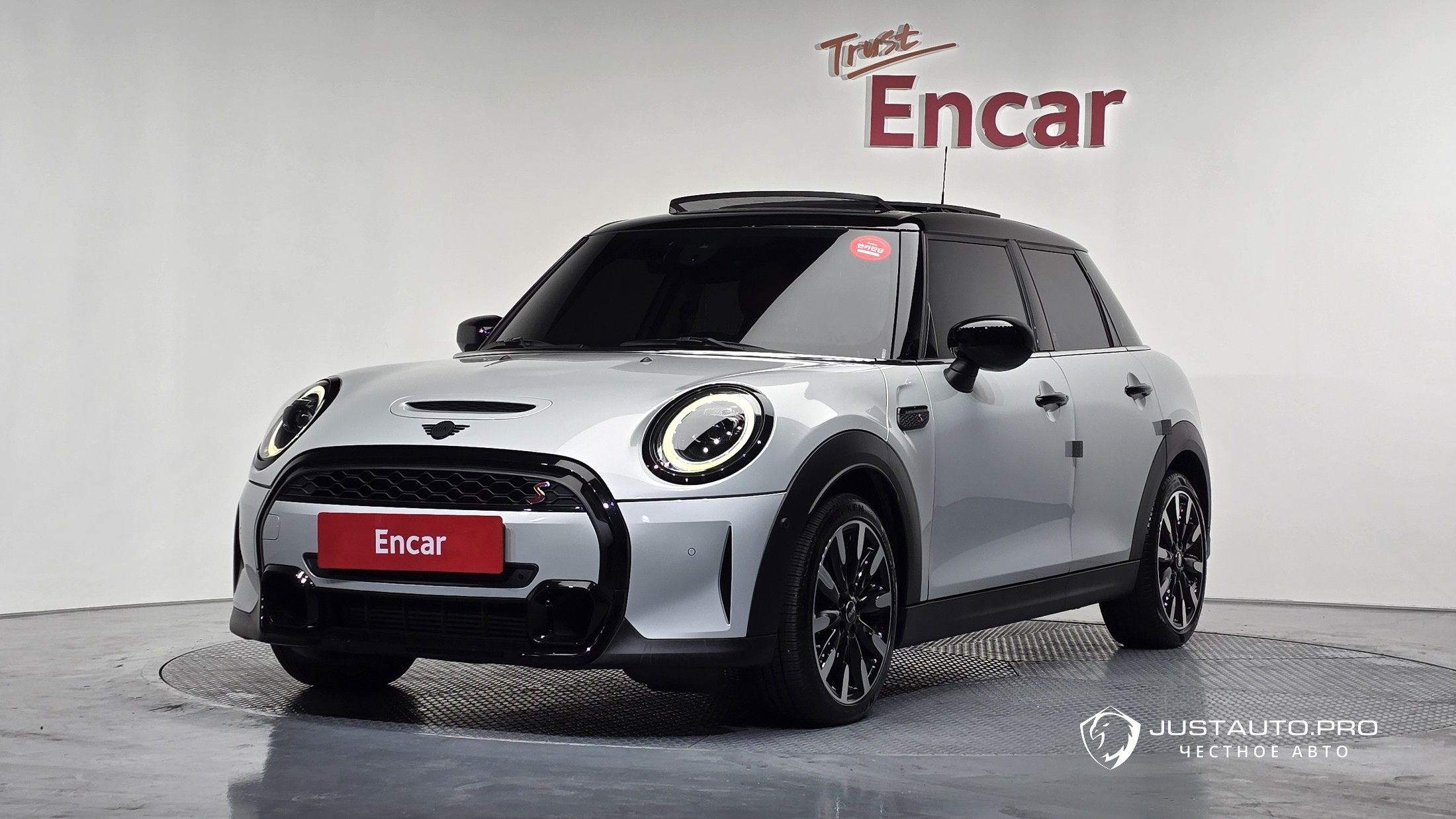 Автомобиль Mini Cooper