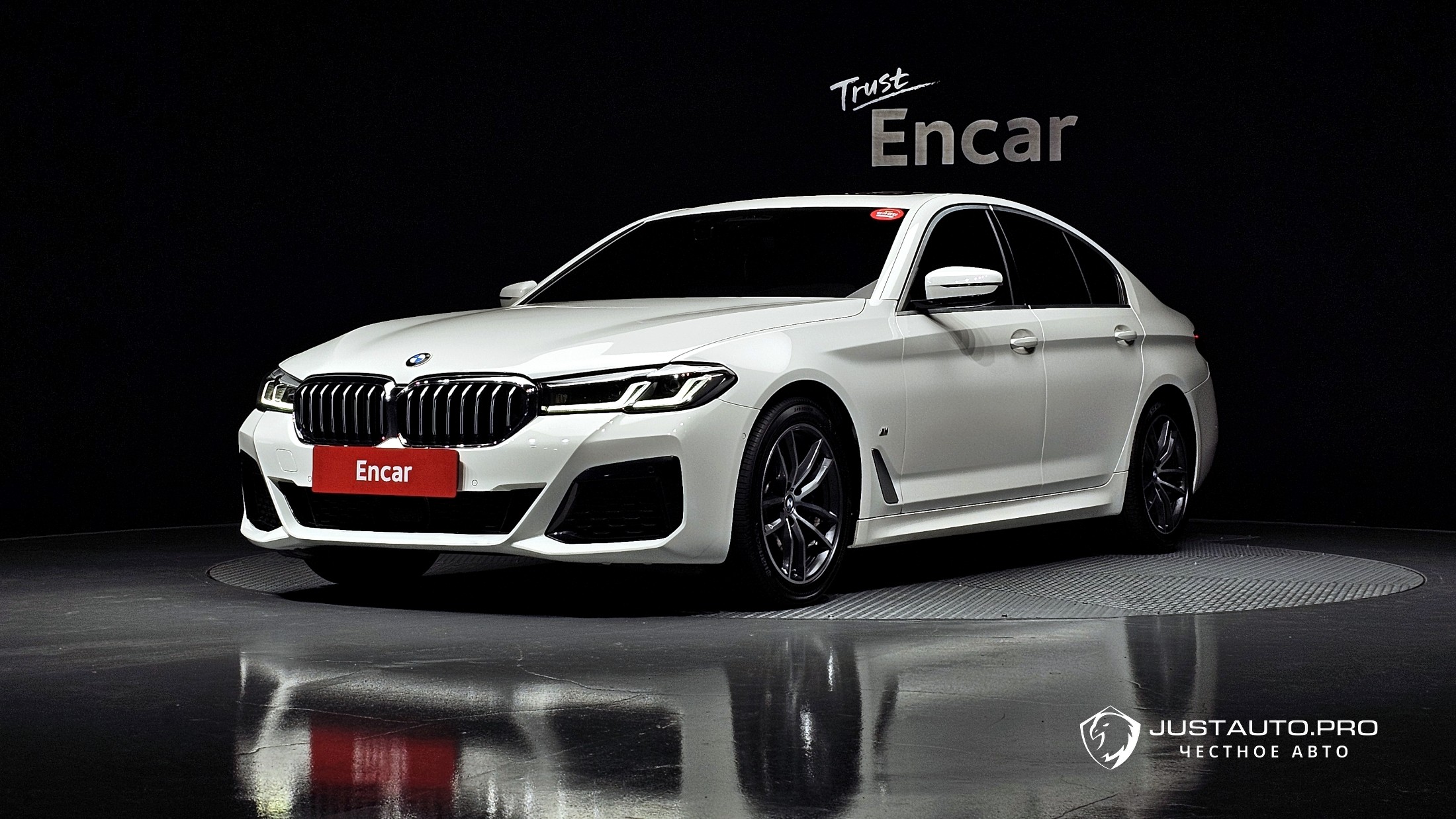 Автомобиль BMW 5-Series