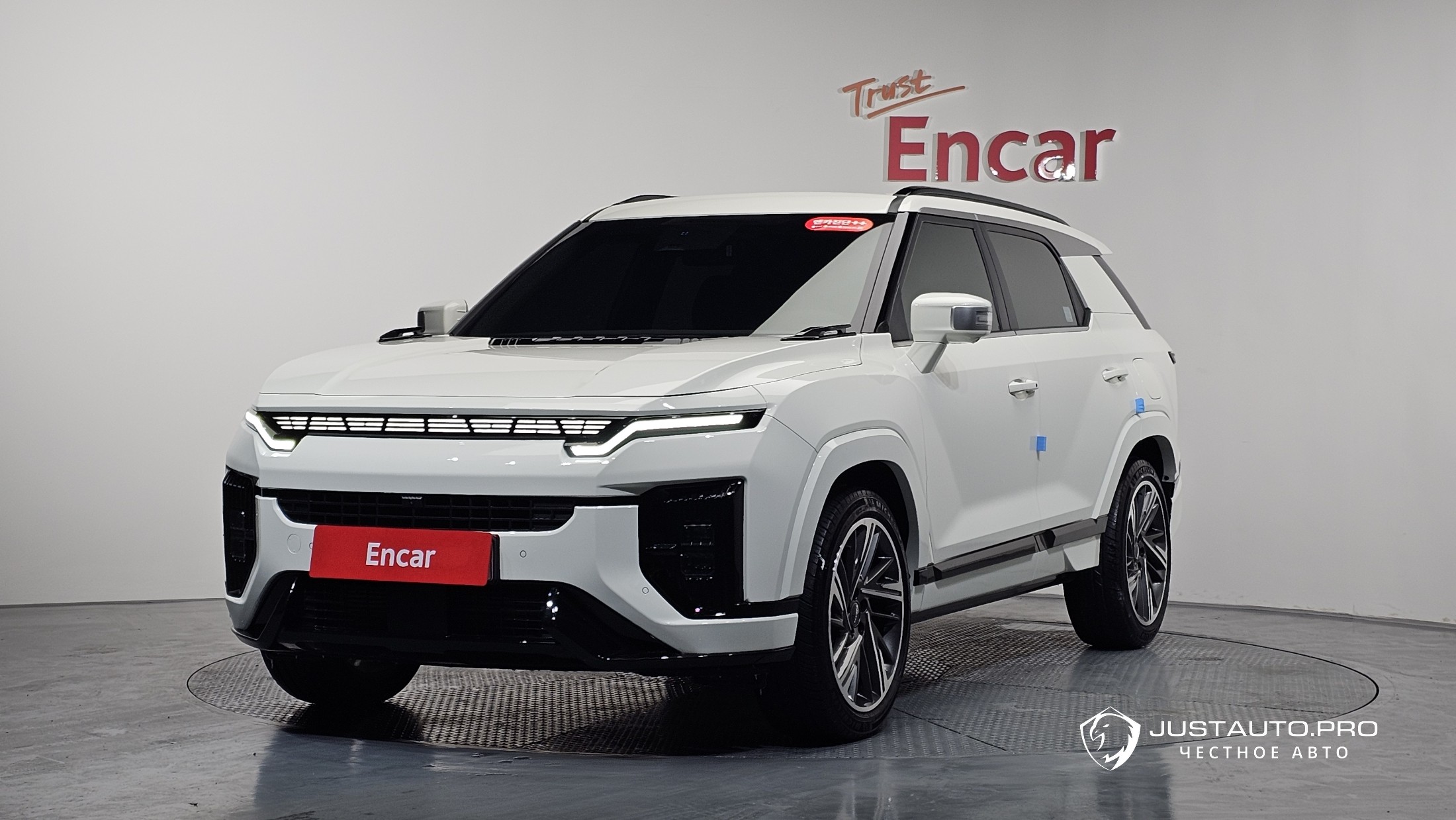 Автомобиль KG_Mobility_Ssangyong Actyon