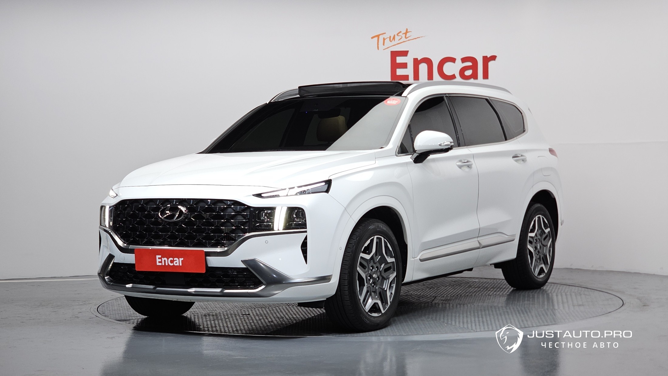 Автомобиль Hyundai Santafe