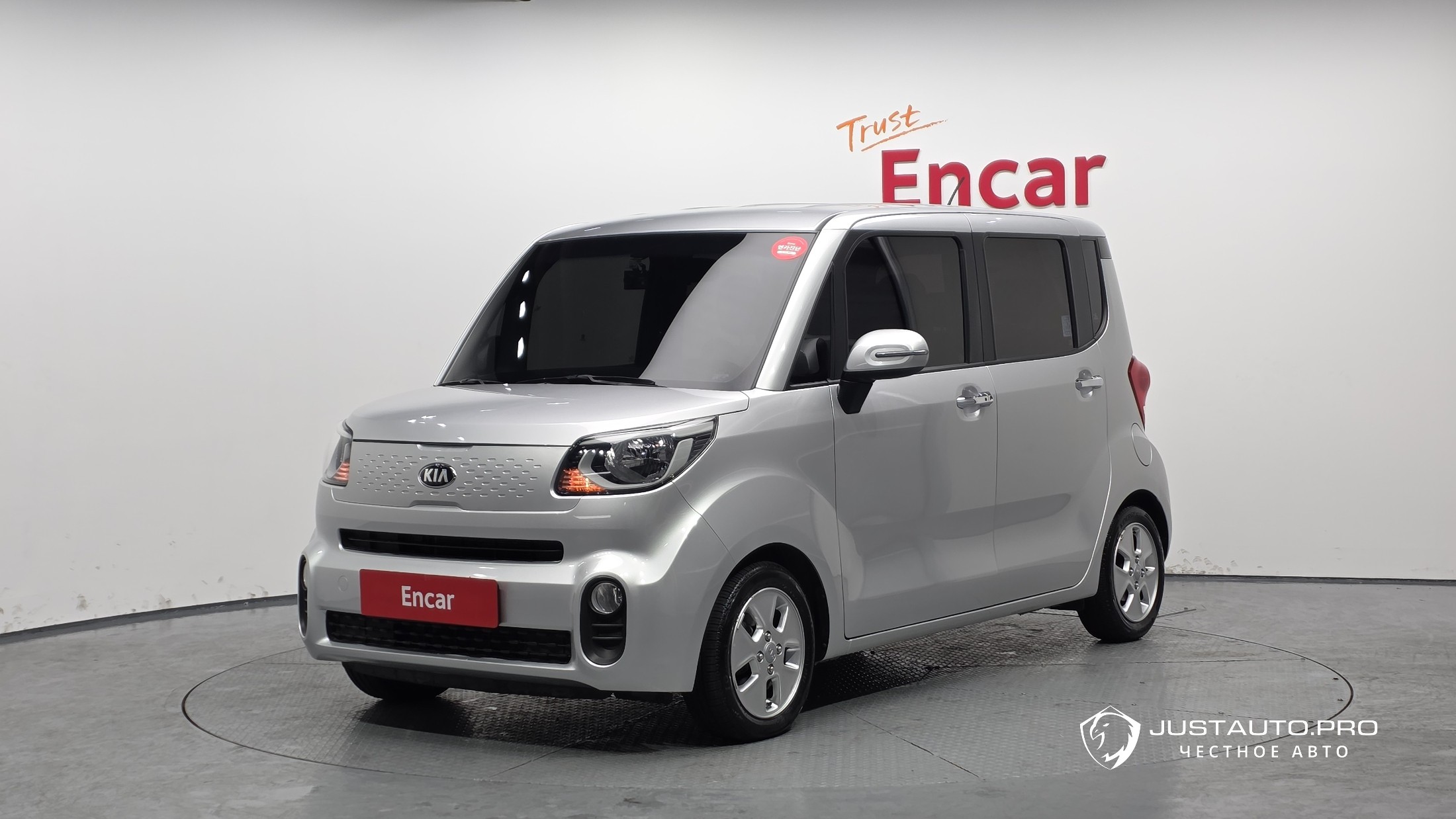 Автомобиль Kia RAY