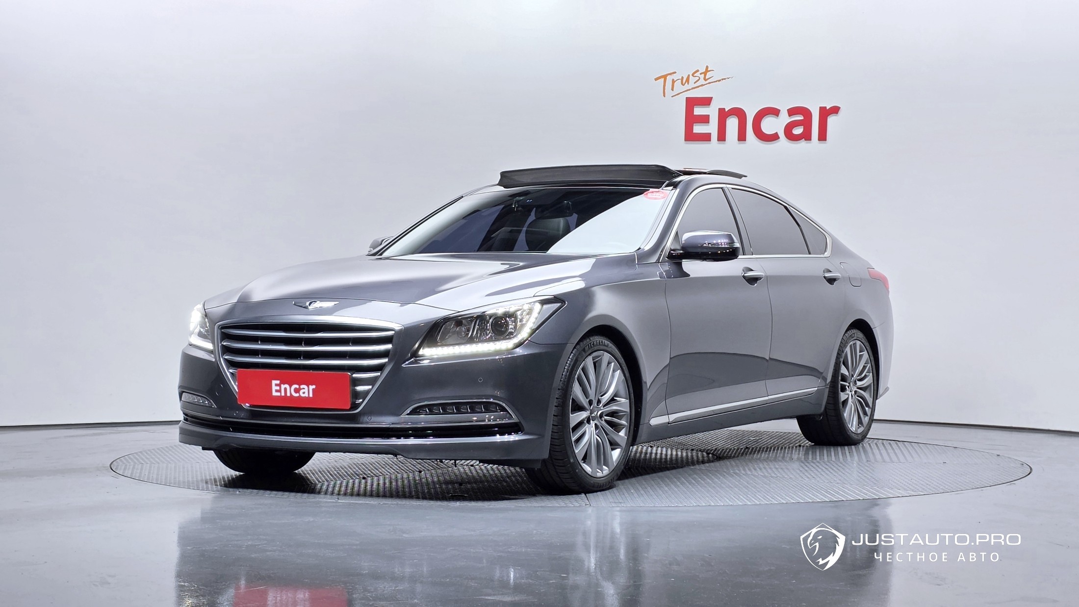 Автомобиль Hyundai Genesis