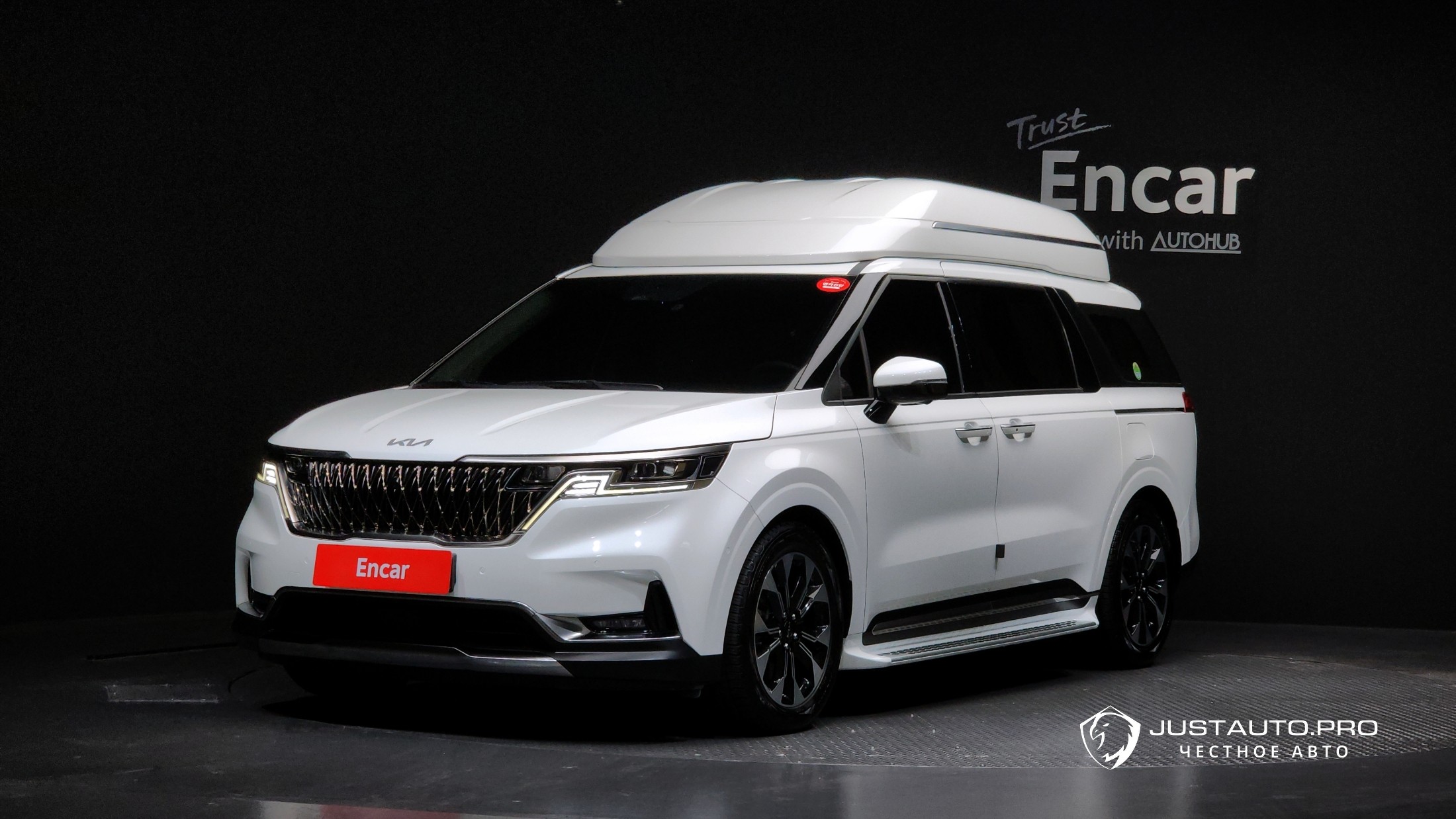 Автомобиль Kia Canival