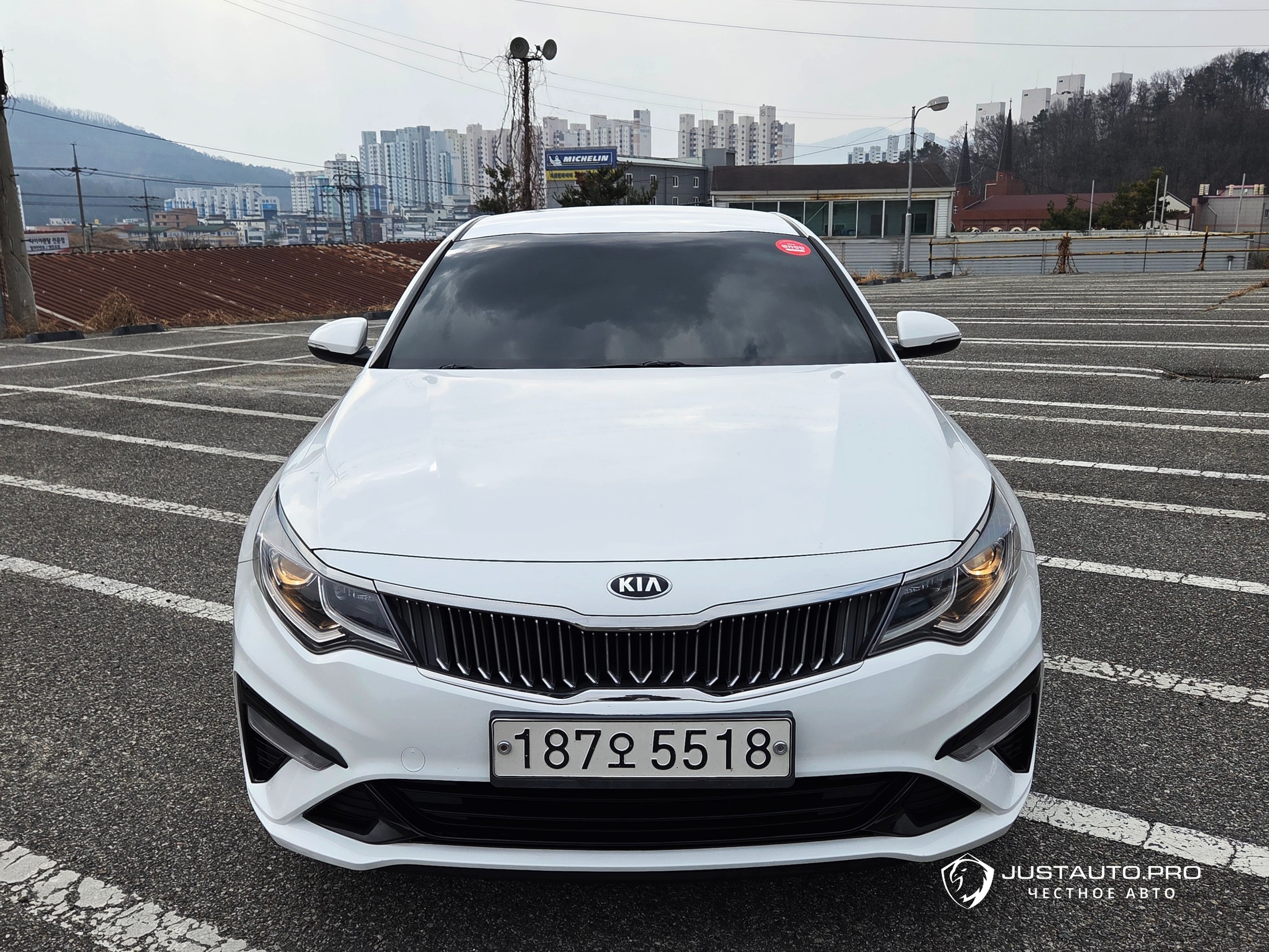 Автомобиль Kia K5