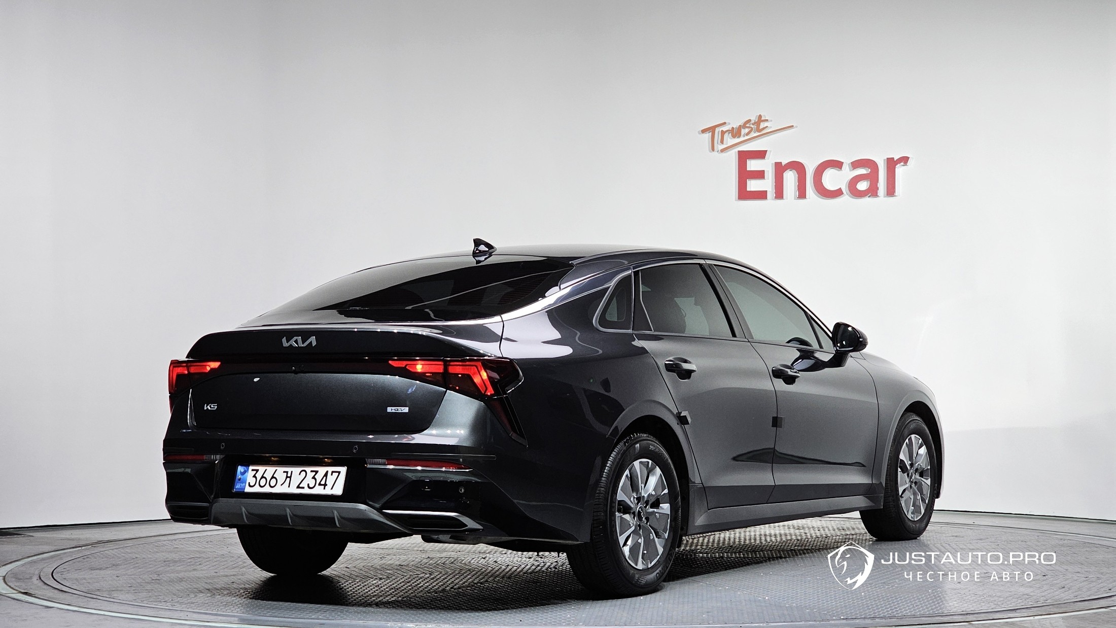 Автомобиль Kia K5