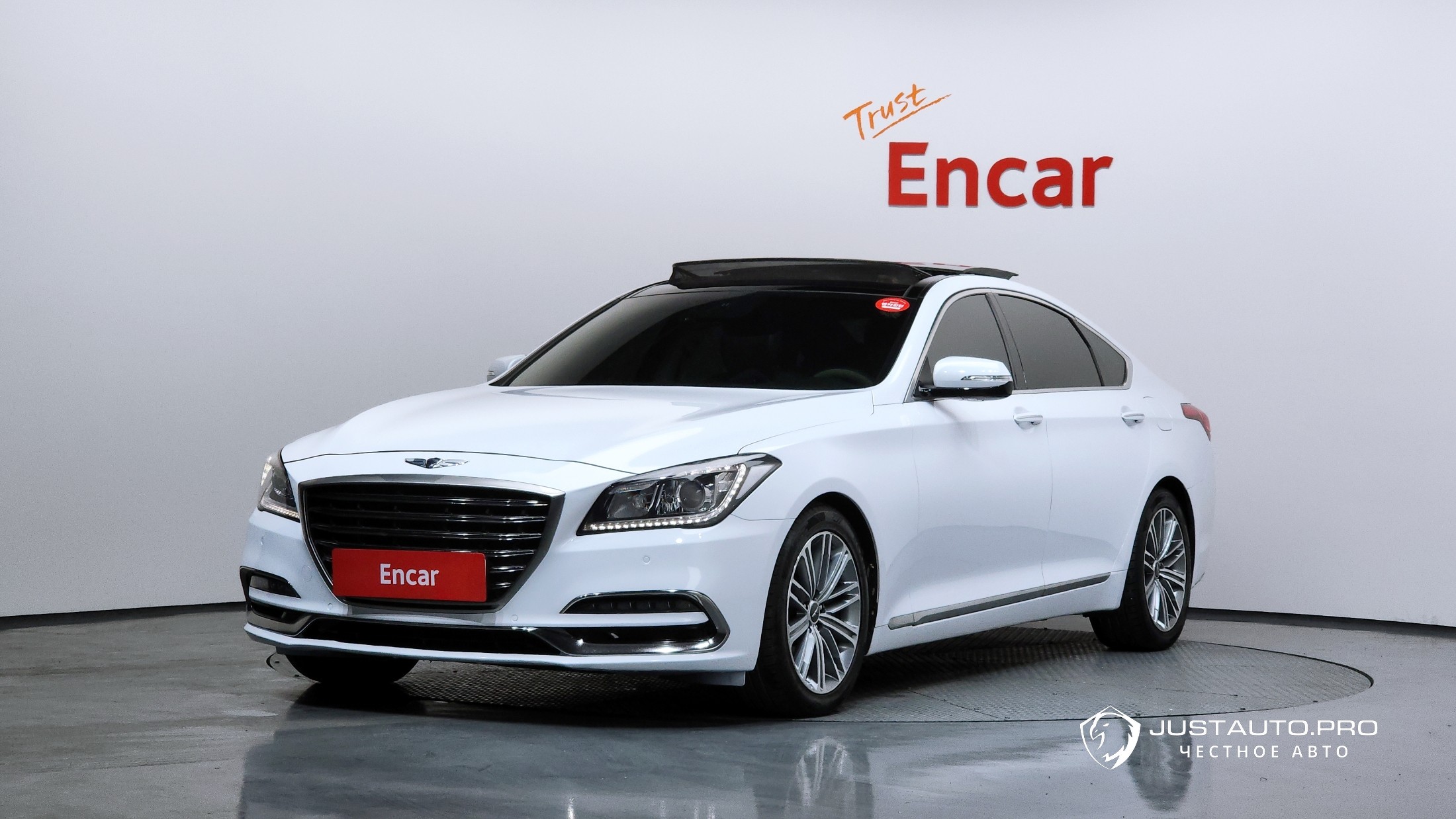 Автомобиль Genesis G80