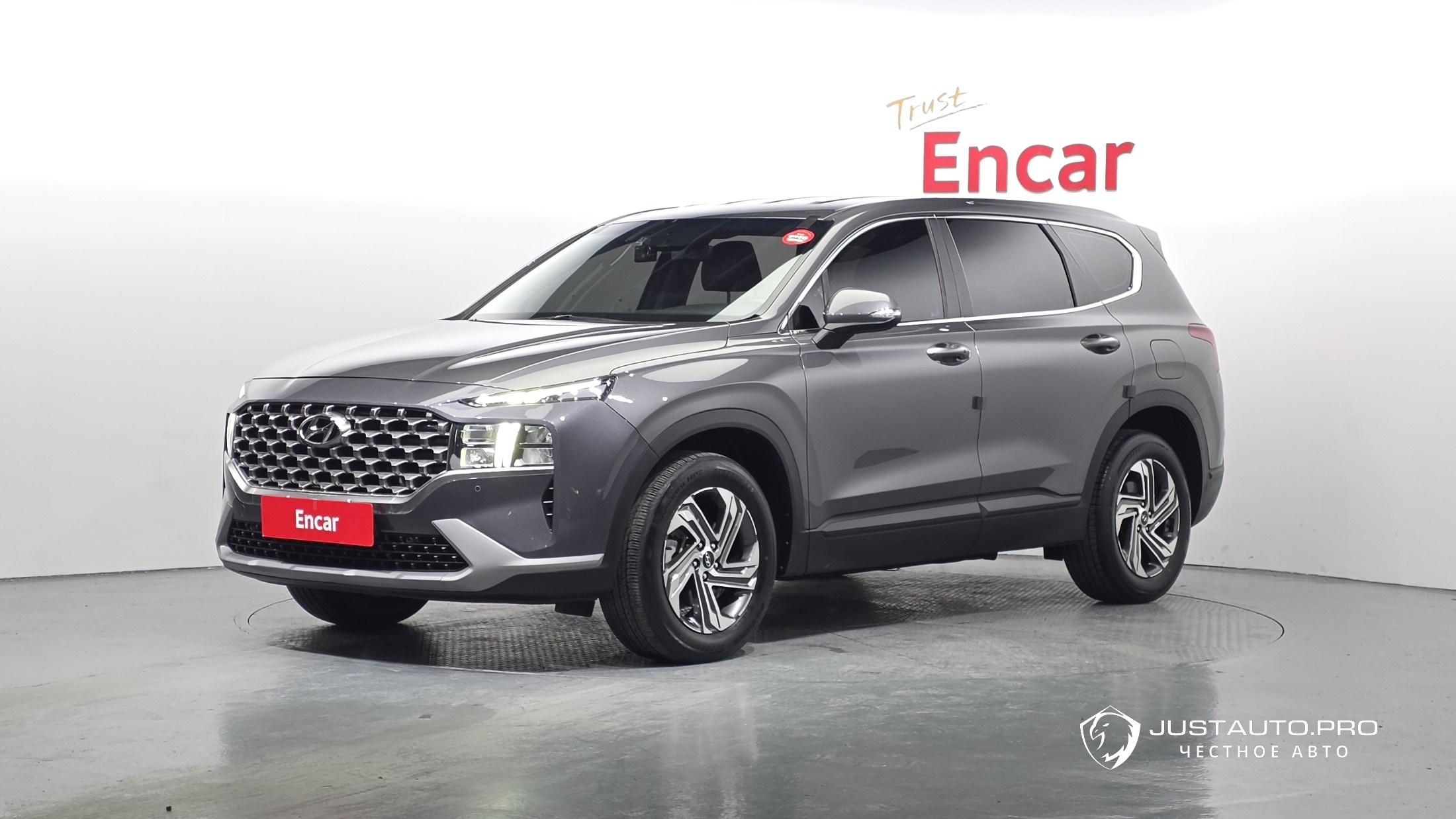 Автомобиль Hyundai Santafe