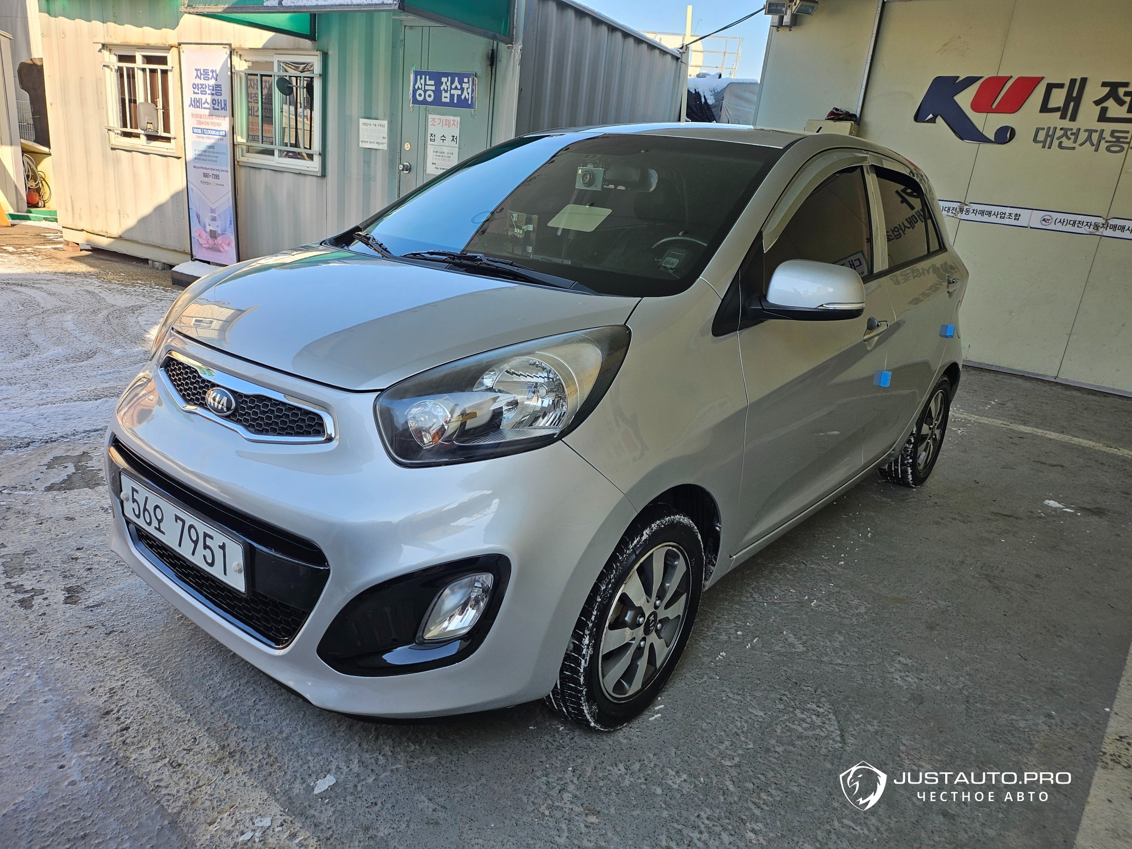 Автомобиль Kia morning