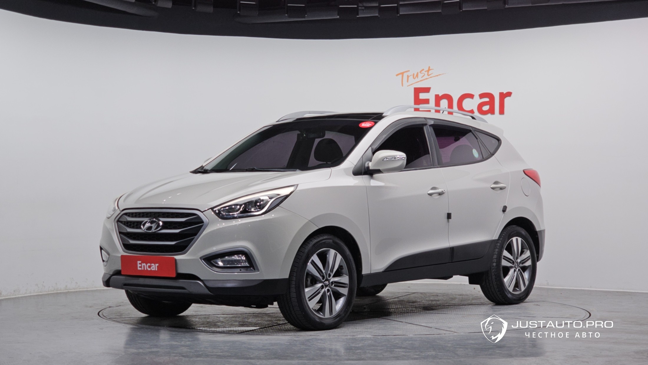 Автомобиль Hyundai Tucson