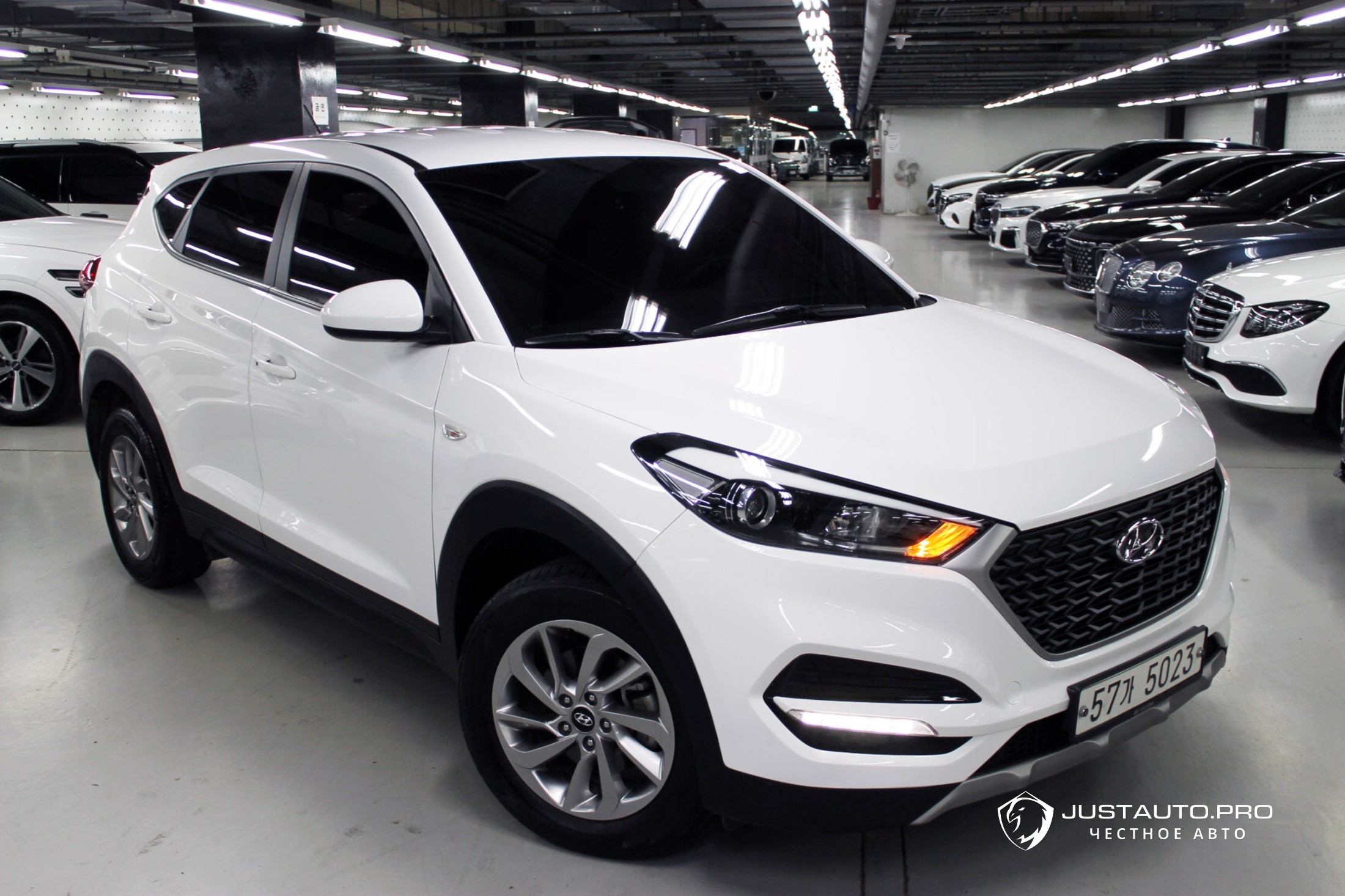 Автомобиль Hyundai Tucson