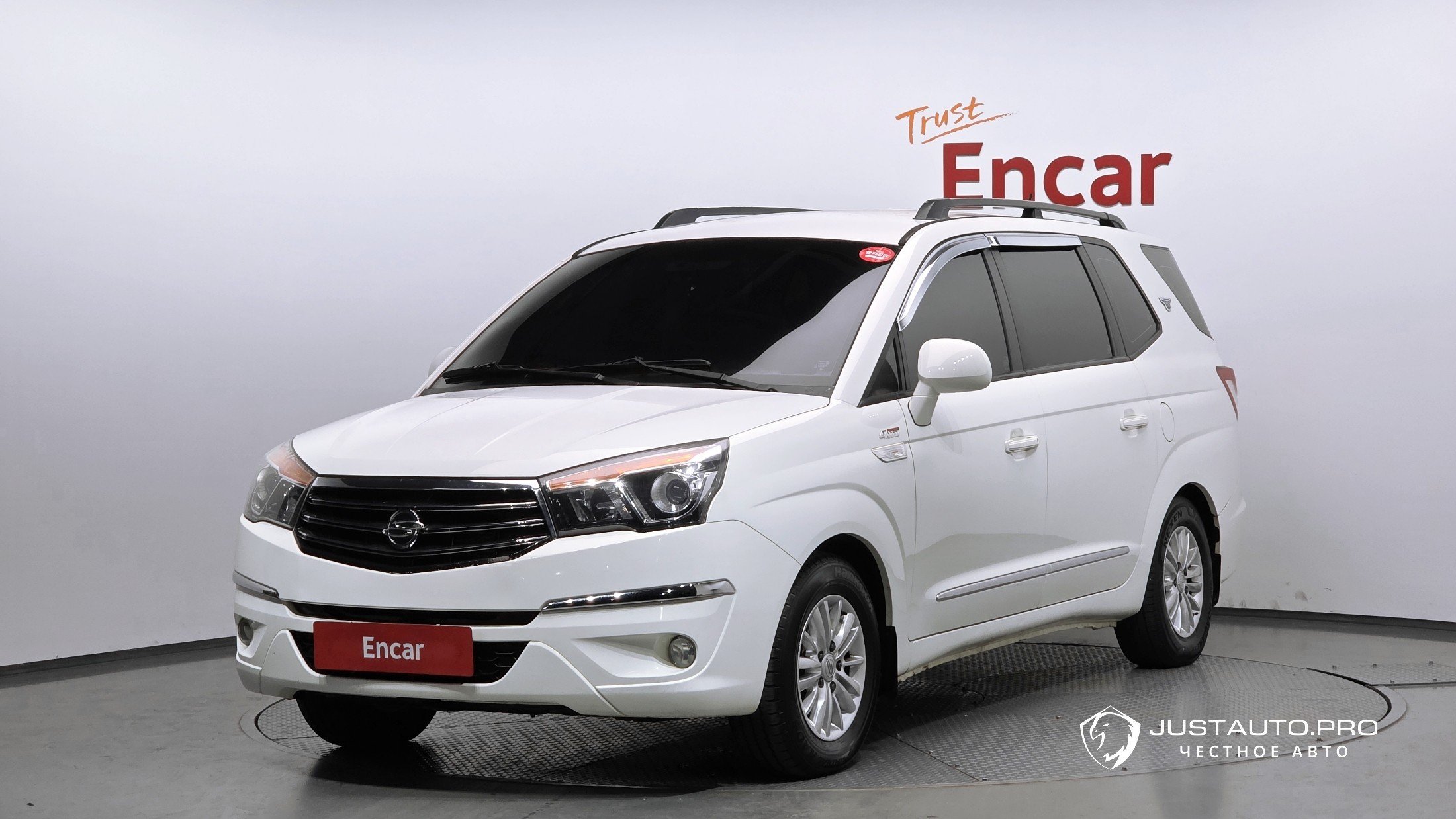 Автомобиль KG_Mobility_Ssangyong KORANDO