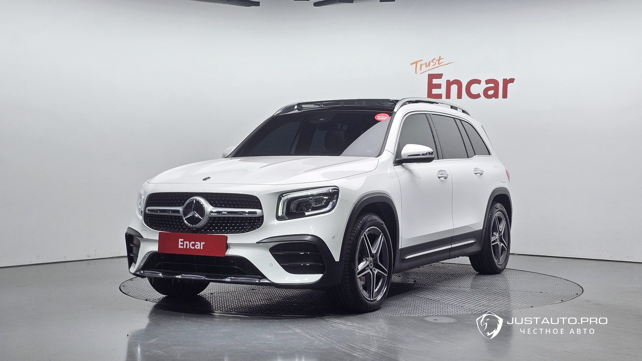 Автомобиль Mercedes-Benz GLB-Class