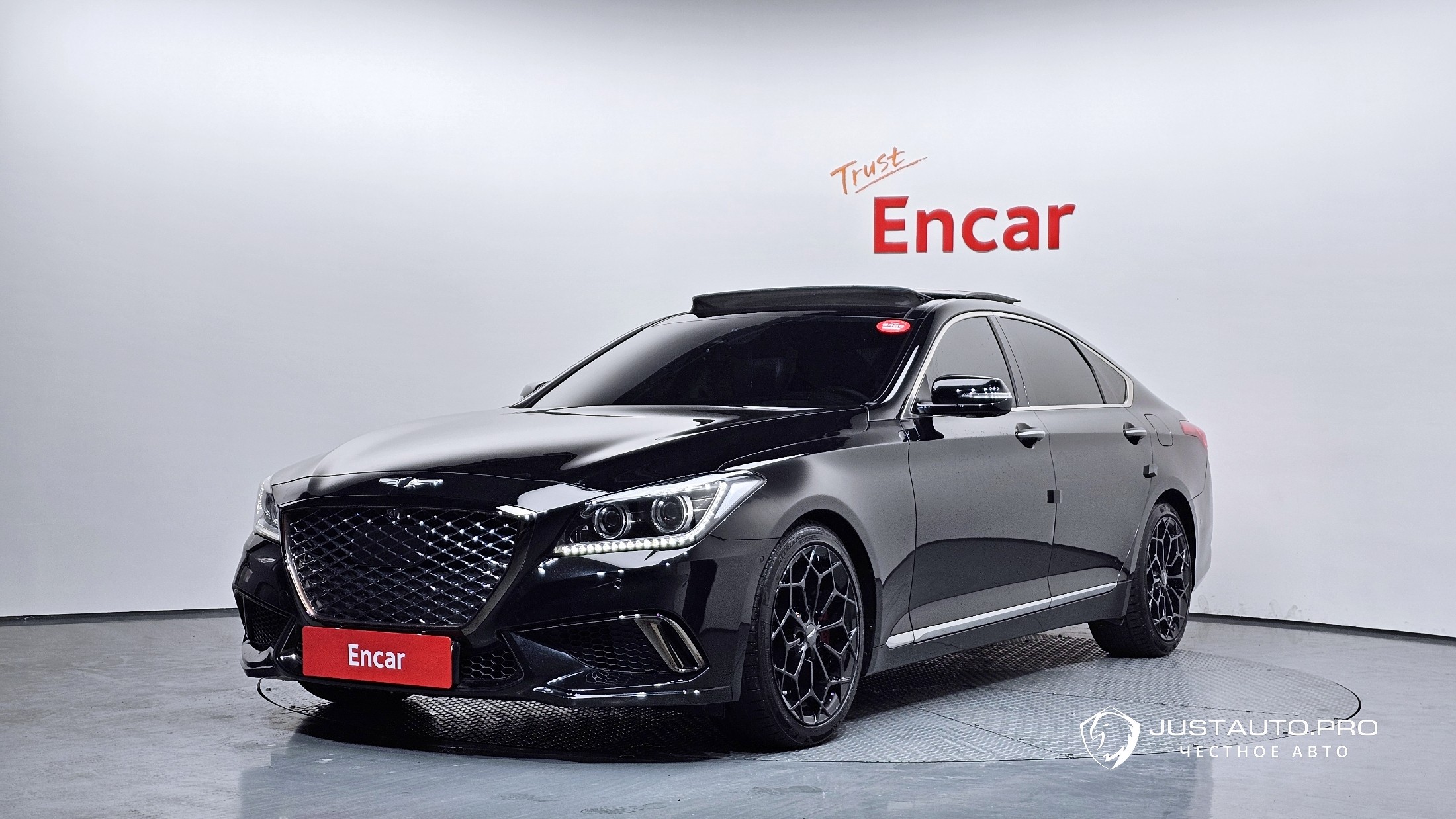 Автомобиль Hyundai Genesis