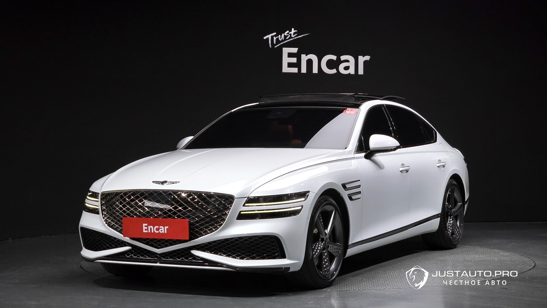 Автомобиль Genesis G80