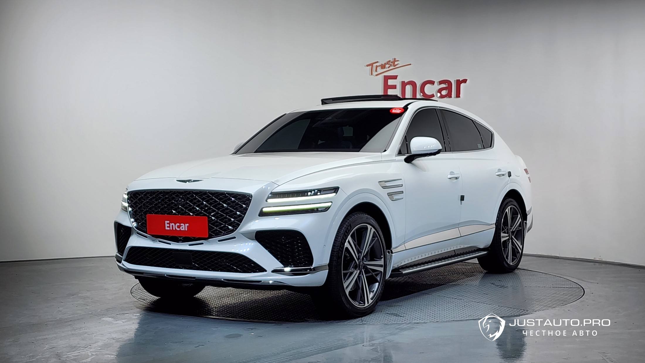 Автомобиль Genesis GV80