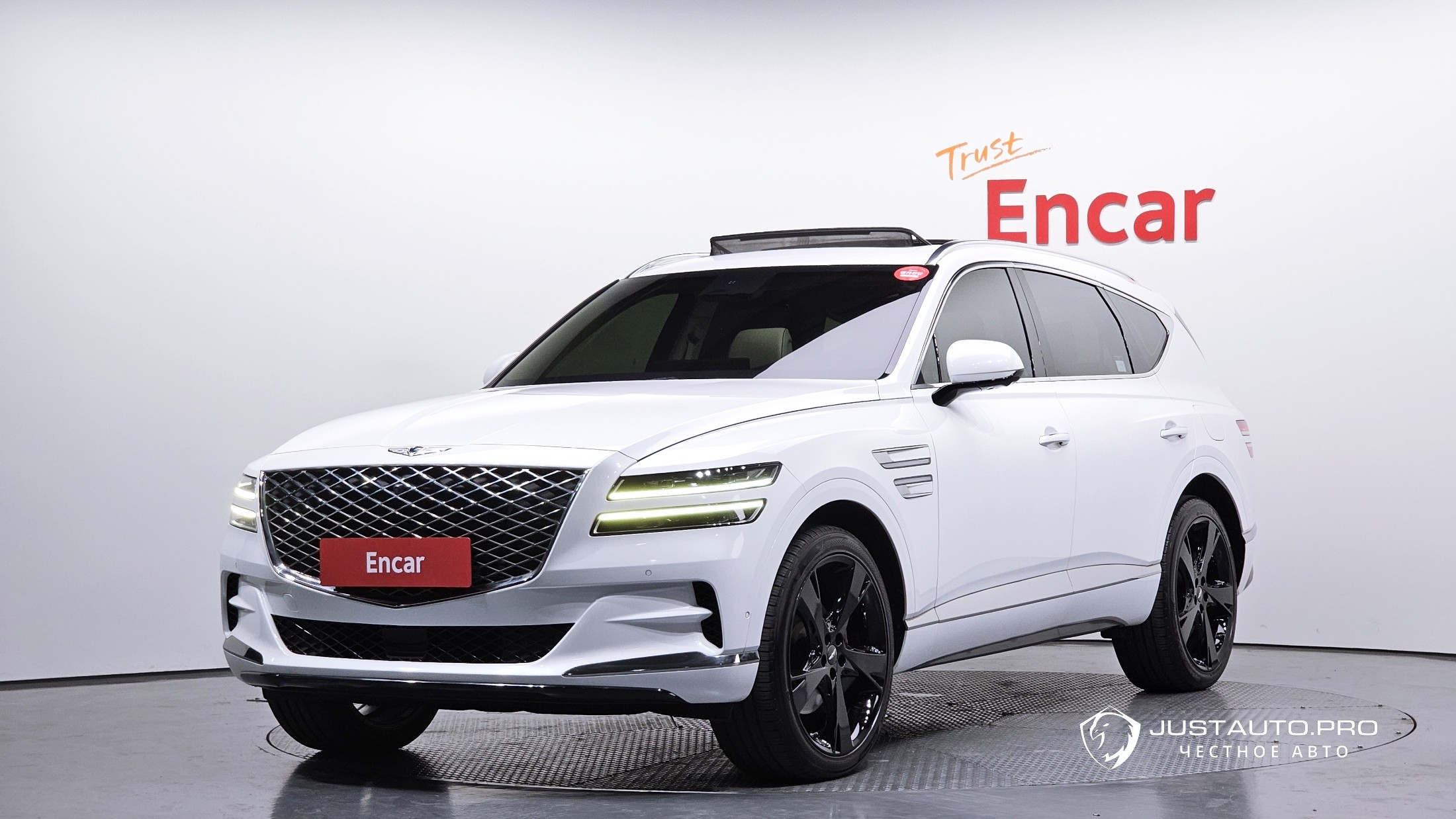 Автомобиль Genesis GV80