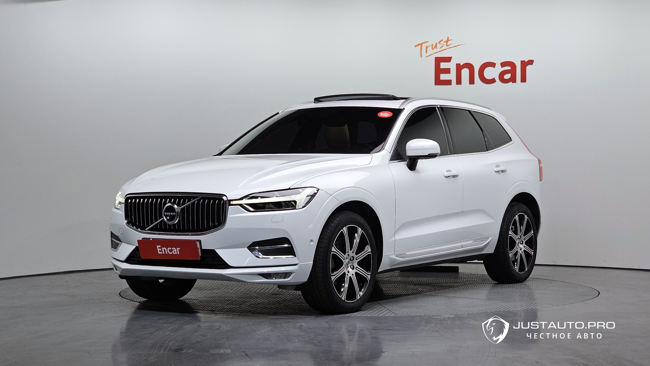 Автомобиль Volvo XC60