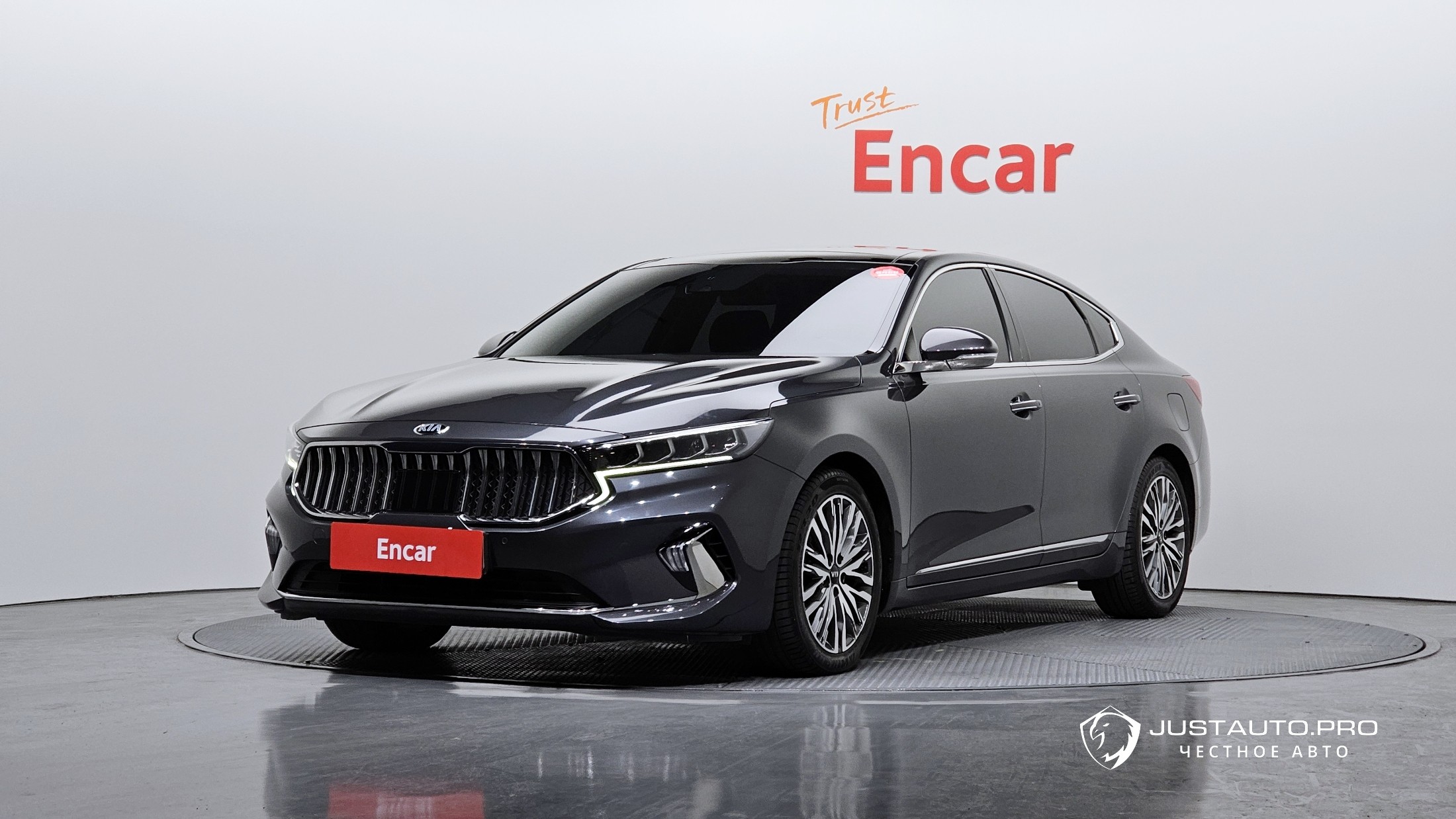 Автомобиль Kia K7