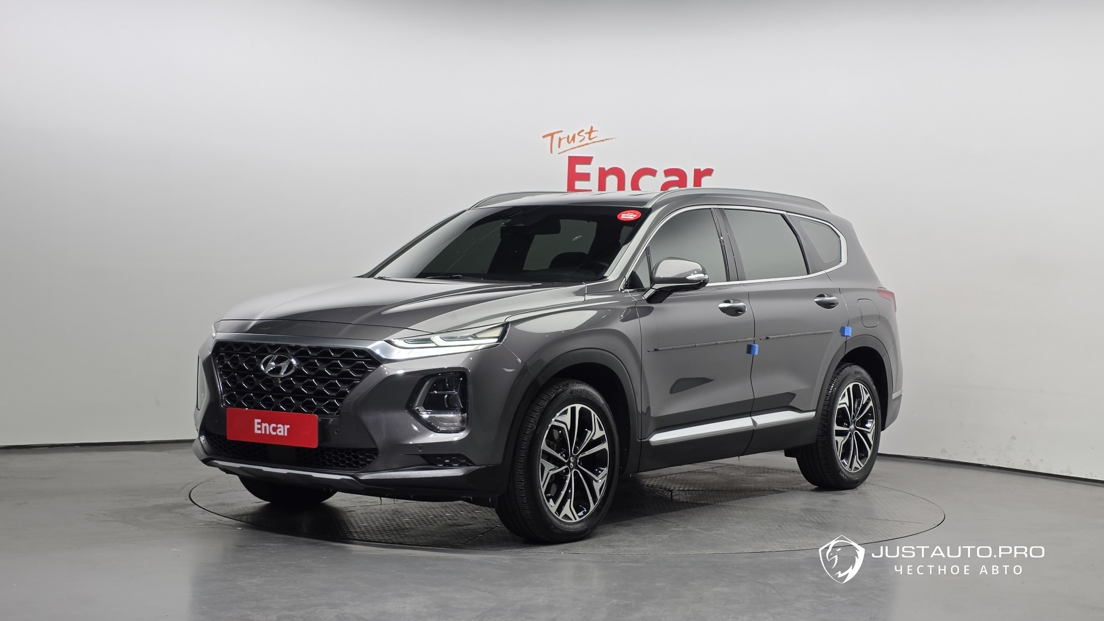 Автомобиль Hyundai Santafe