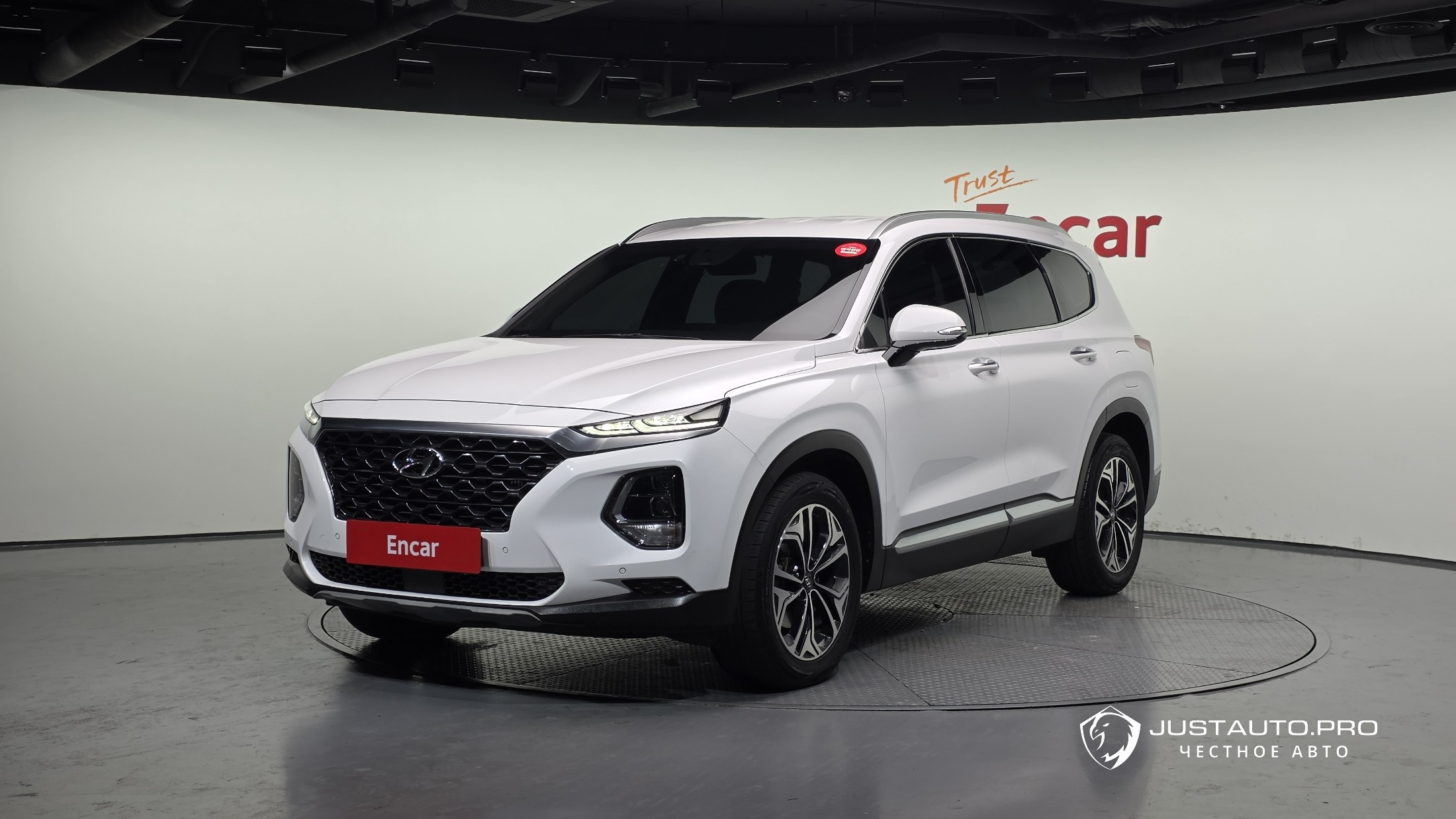 Автомобиль Hyundai Santafe