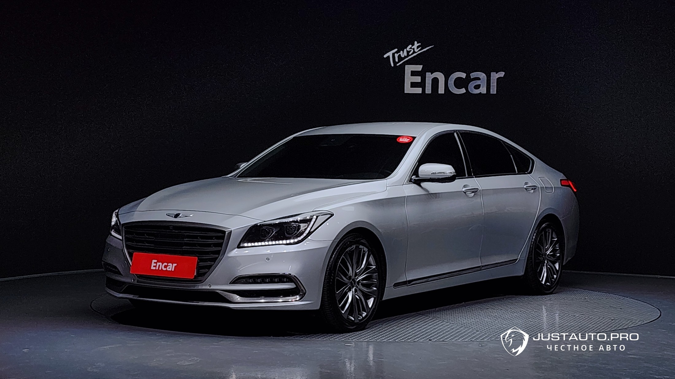 Автомобиль Genesis G80