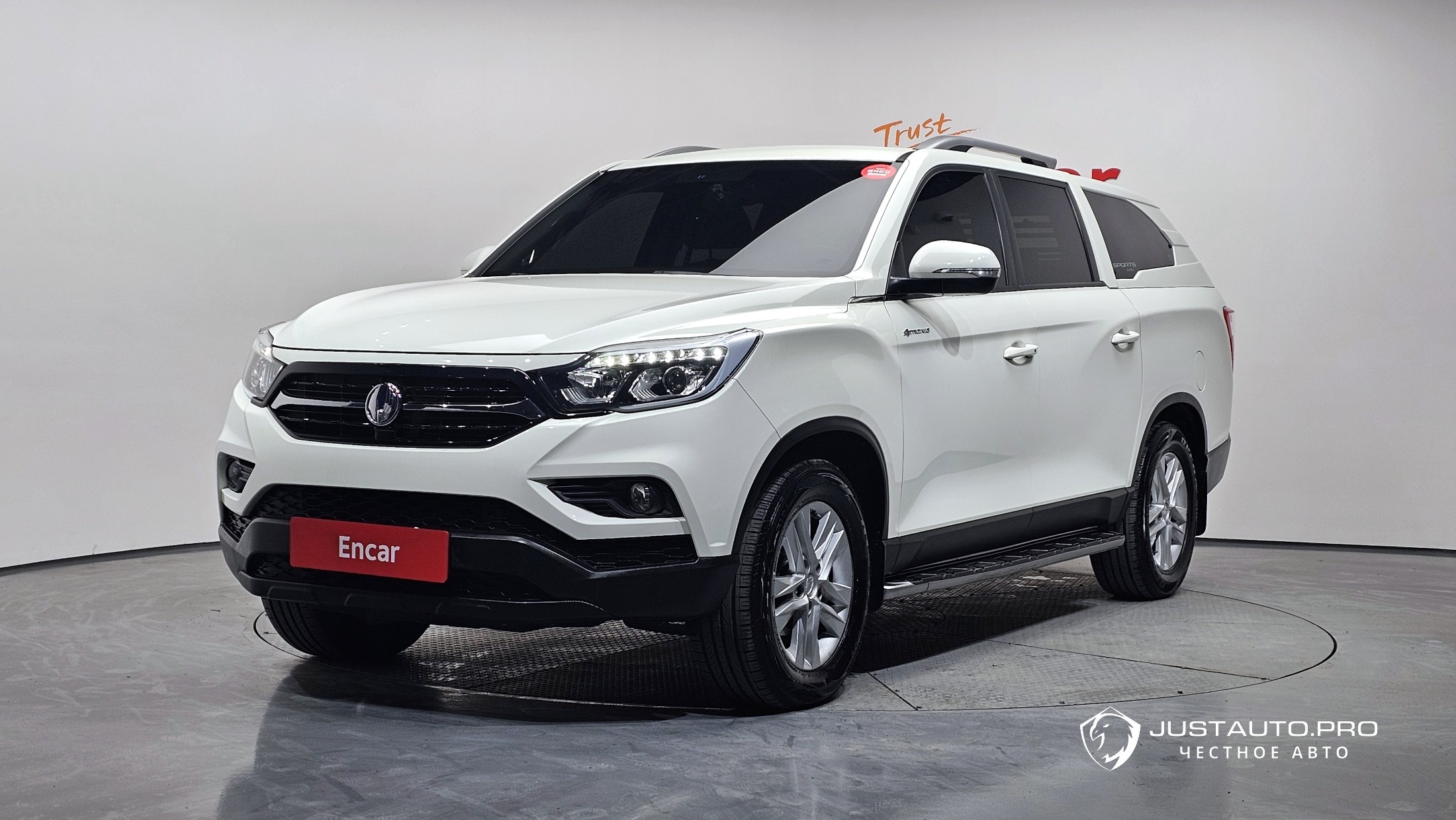 Автомобиль KG_Mobility_Ssangyong Rexton