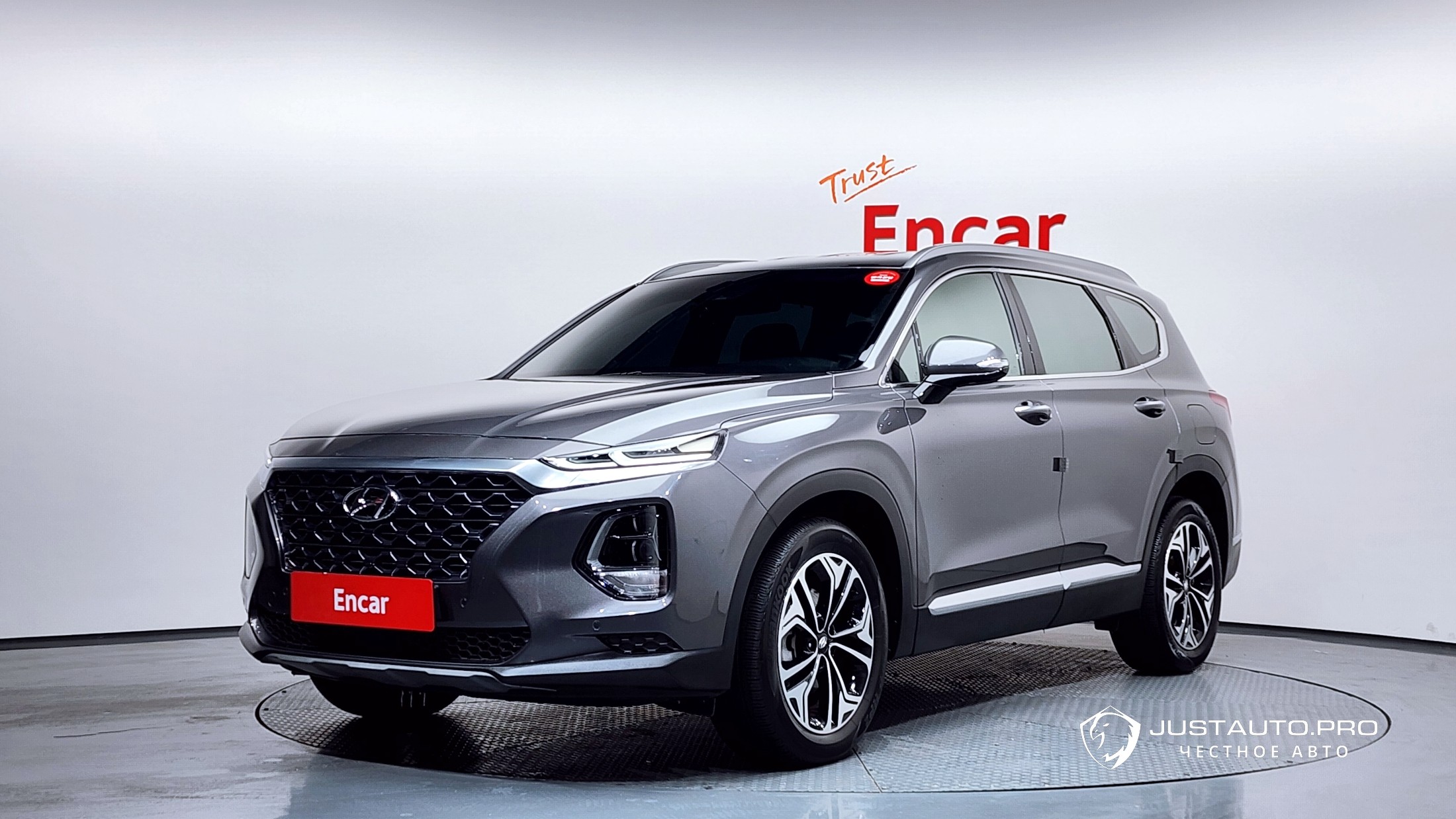 Автомобиль Hyundai Santafe