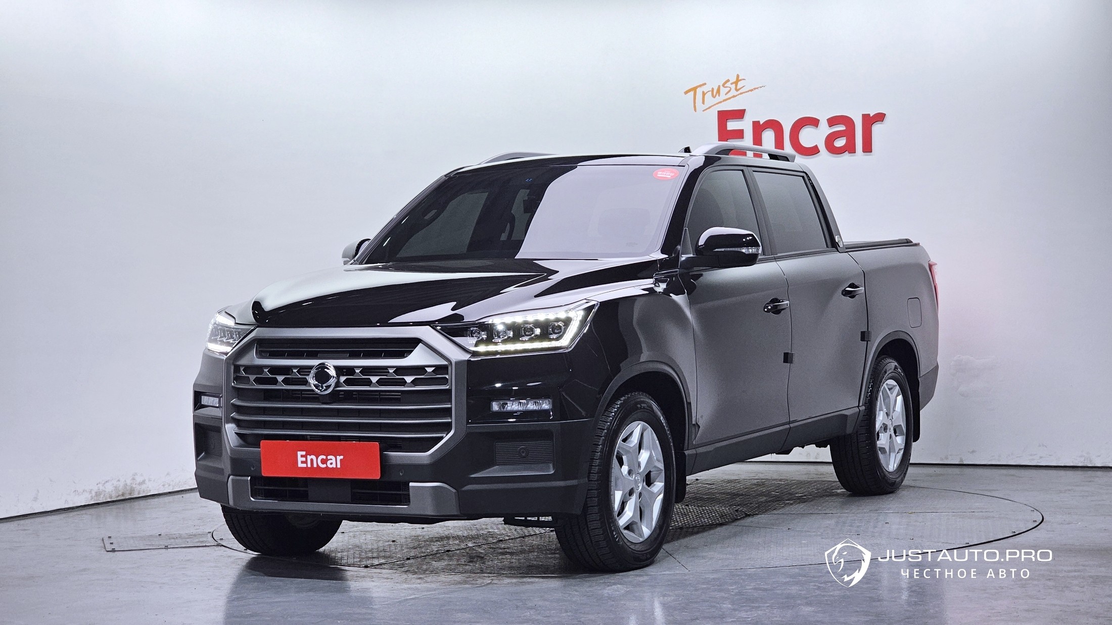 Автомобиль KG_Mobility_Ssangyong Rexton