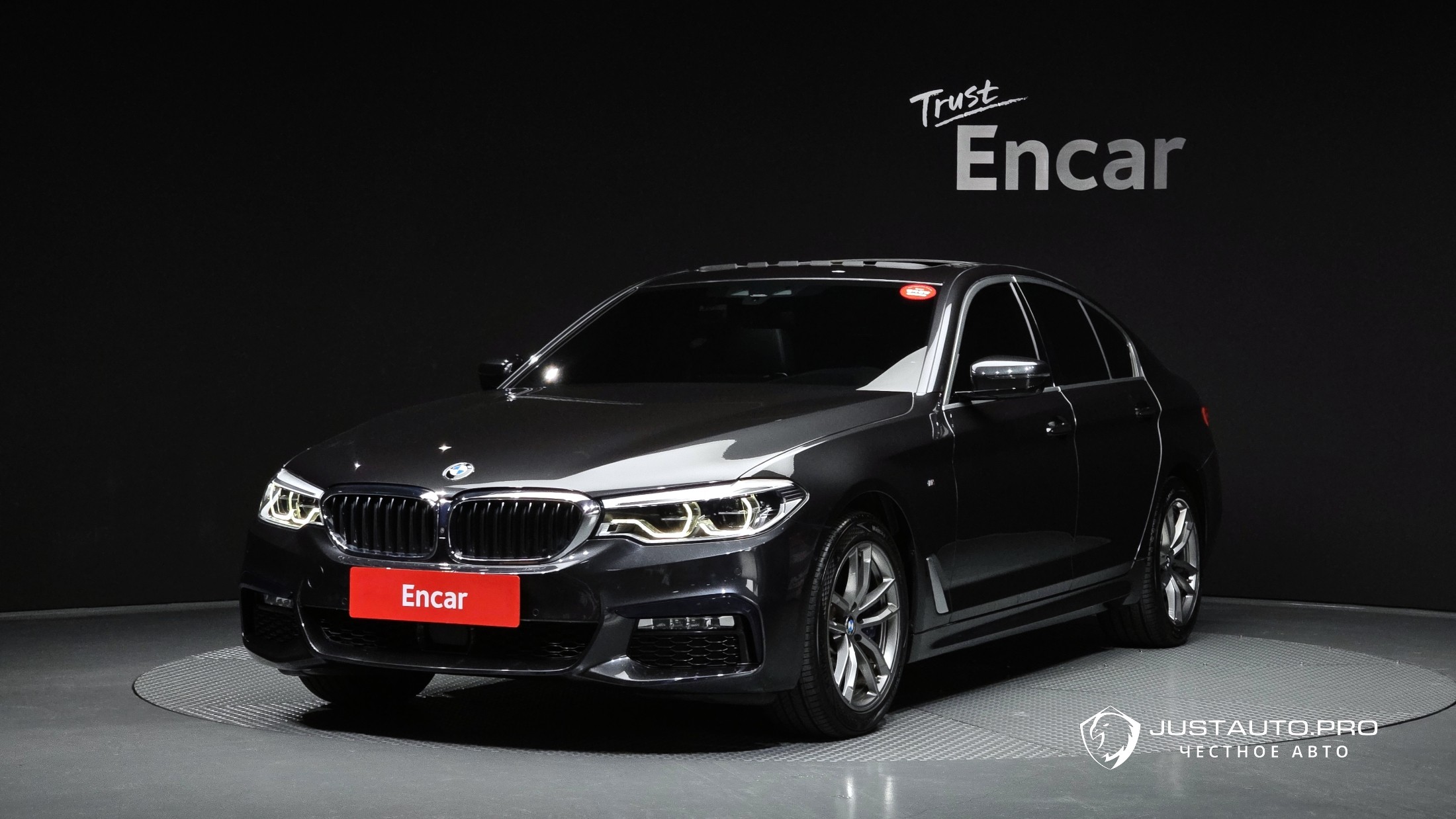 Автомобиль BMW 5-Series