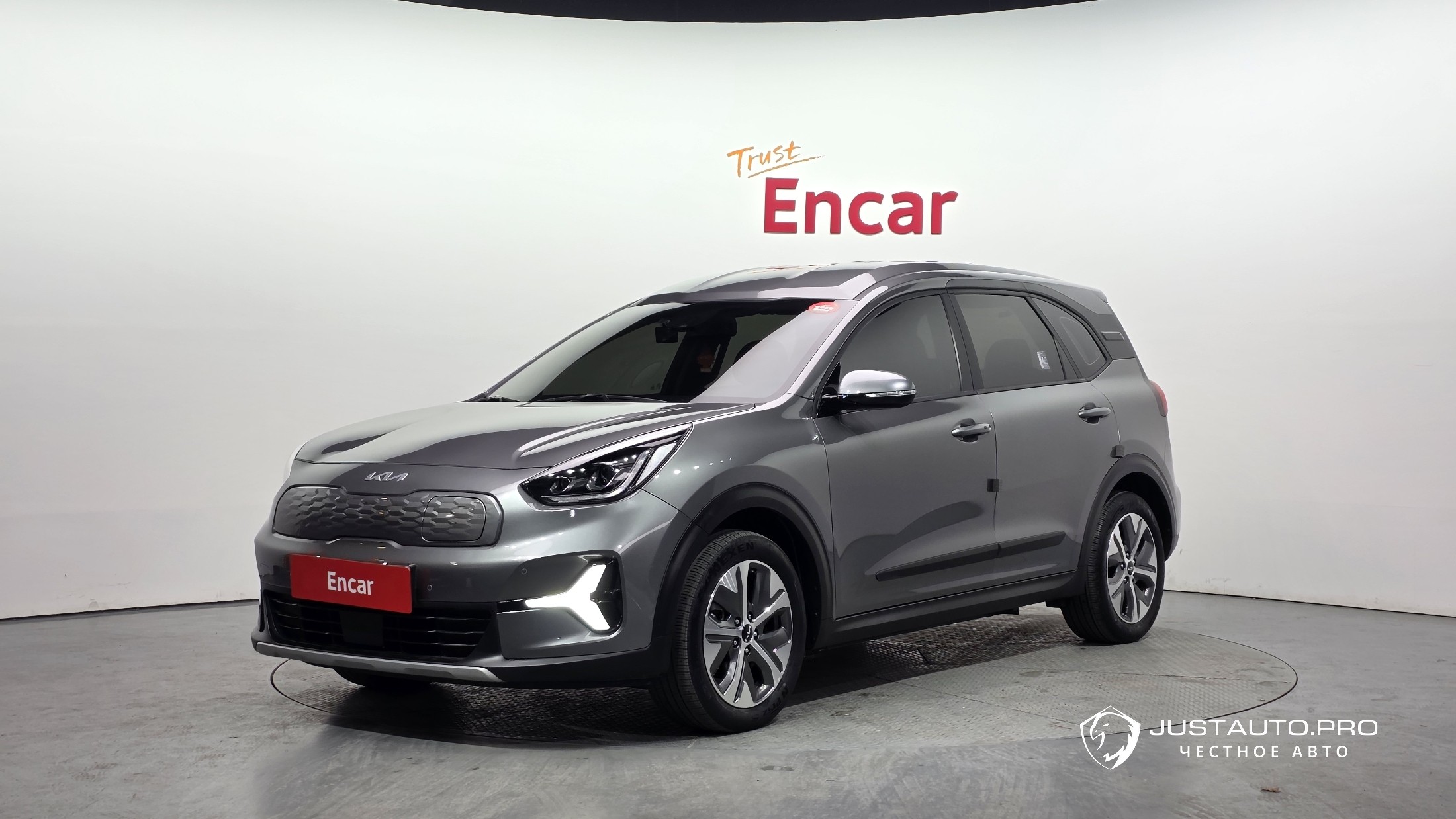 Автомобиль Kia Niro
