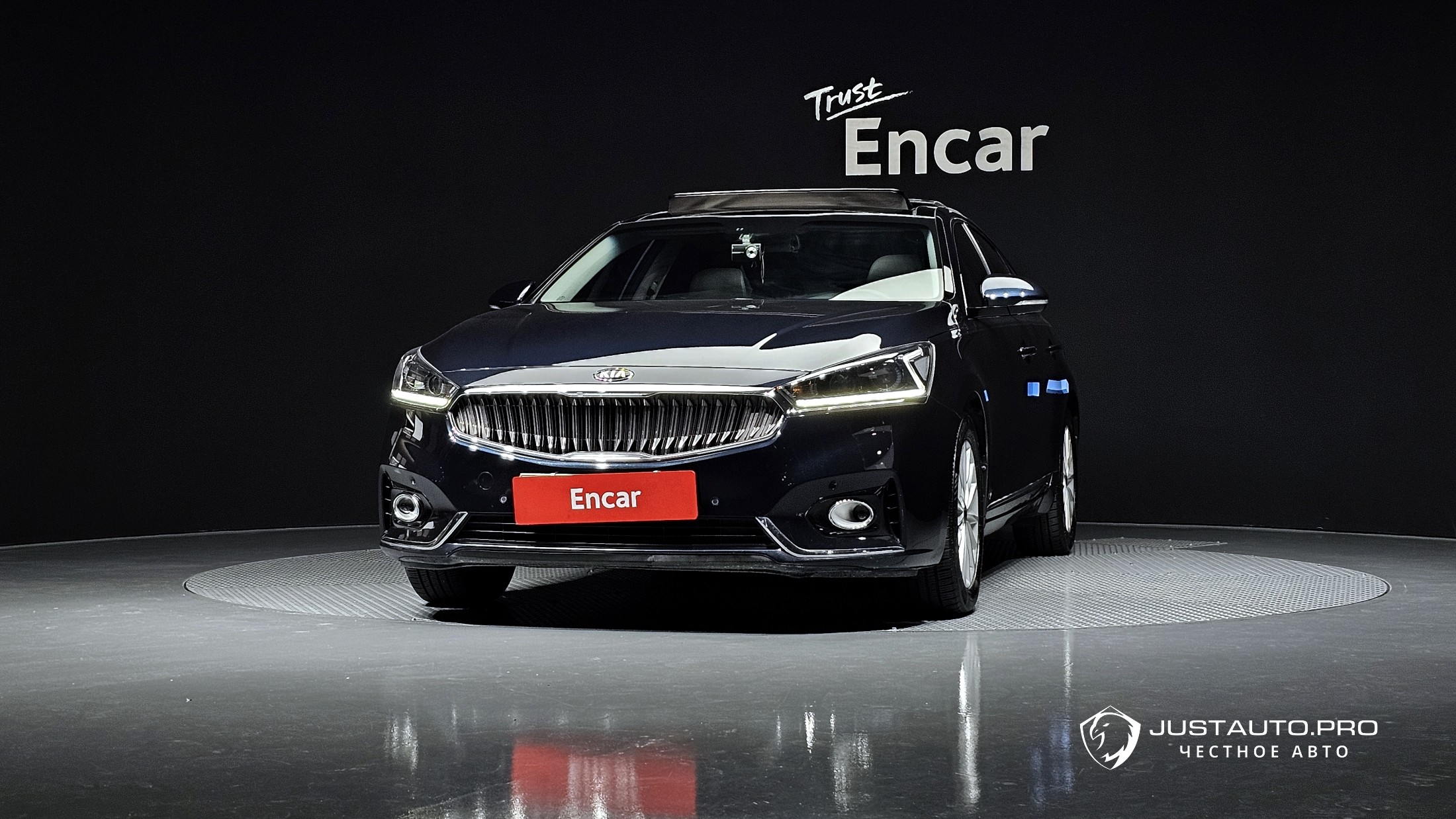 Автомобиль Kia K7