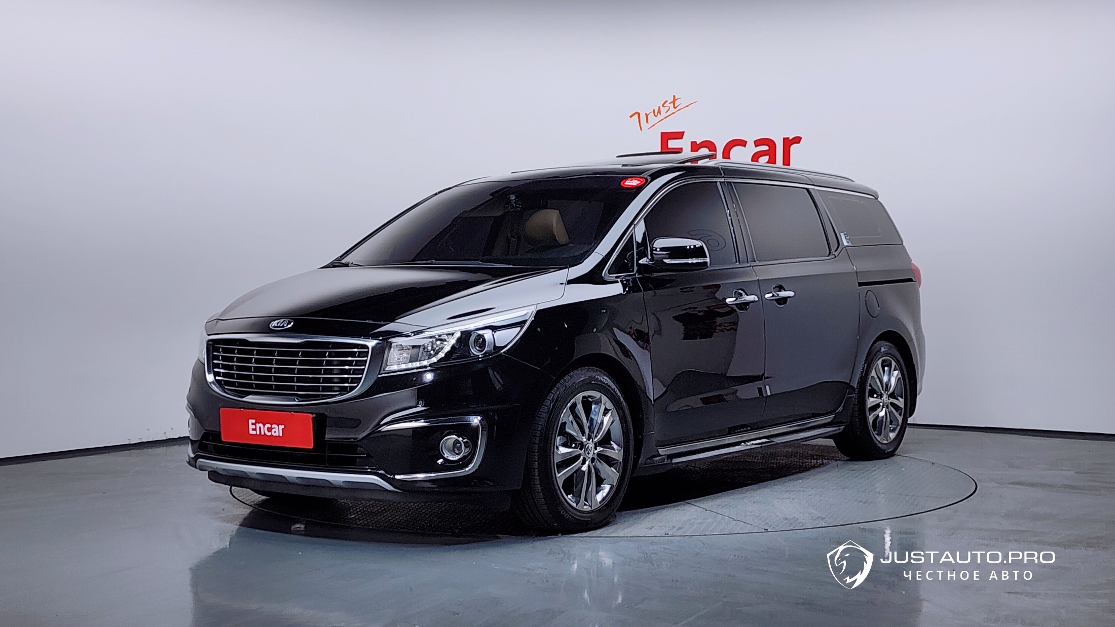 Автомобиль Kia Canival