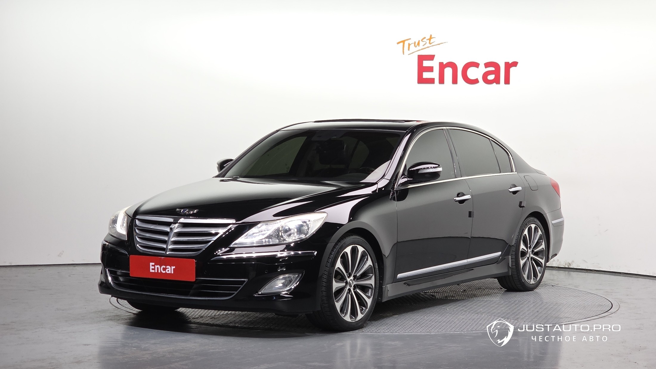 Автомобиль Hyundai Genesis