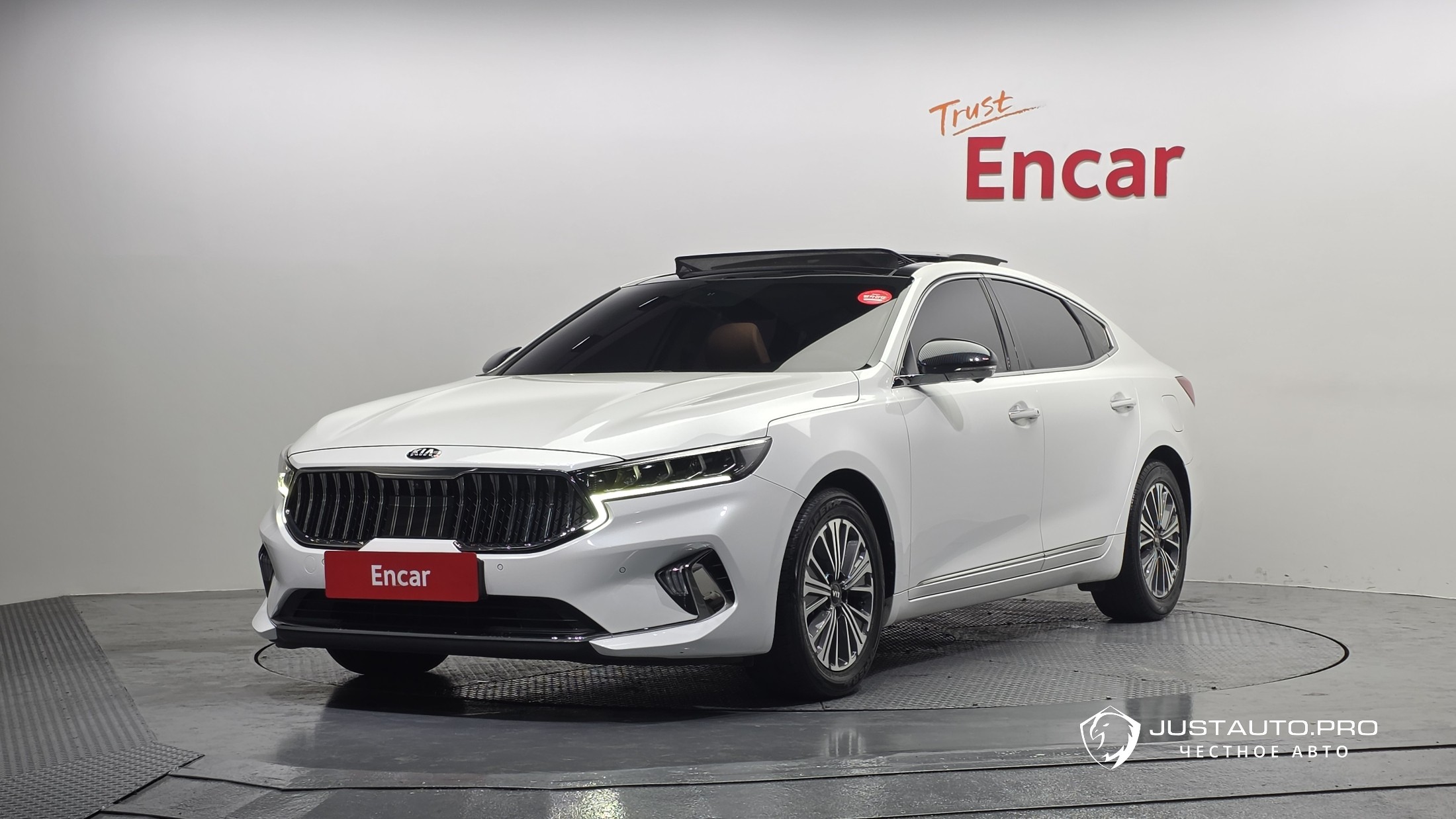 Автомобиль Kia K7