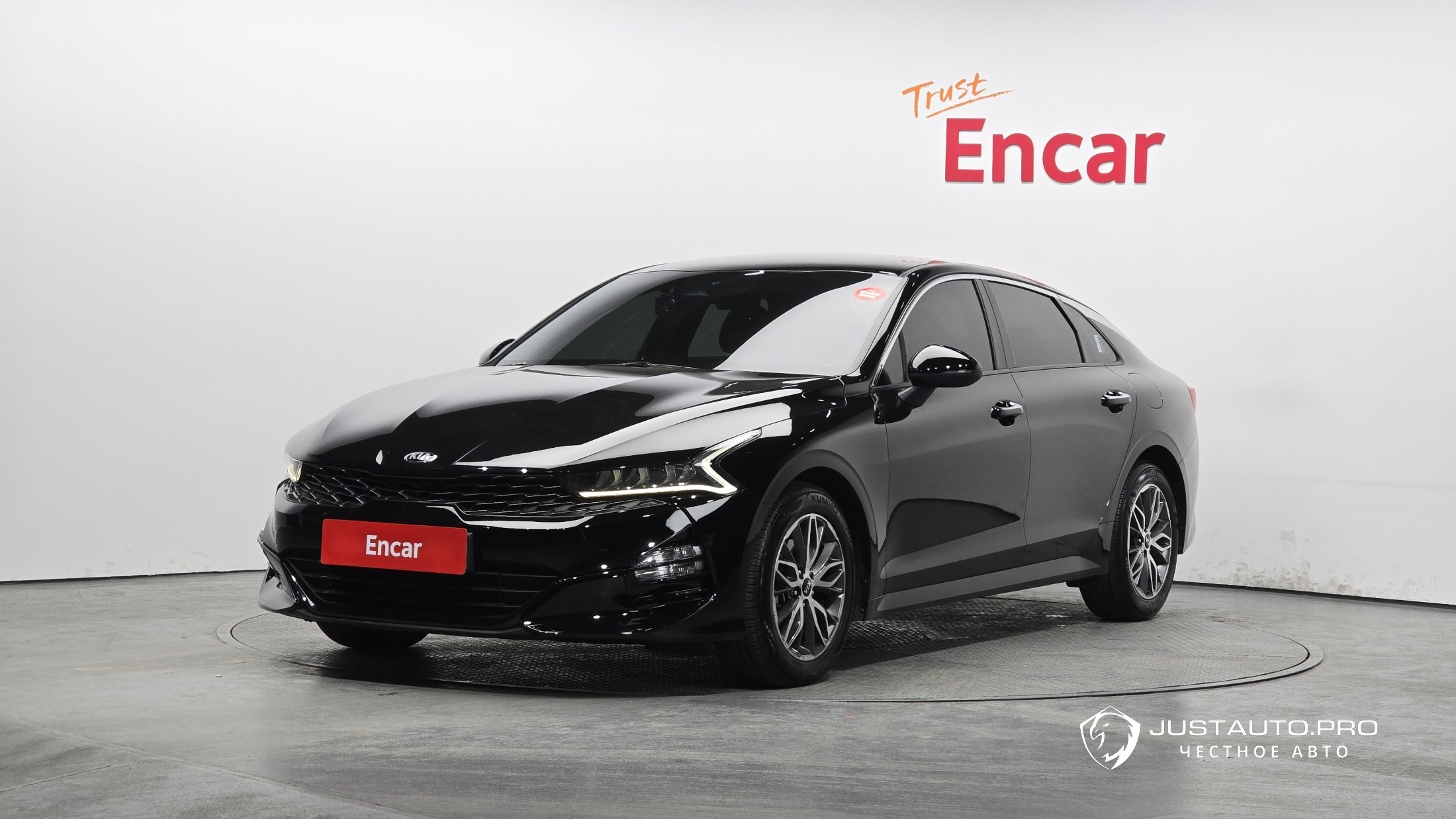 Автомобиль Kia K5