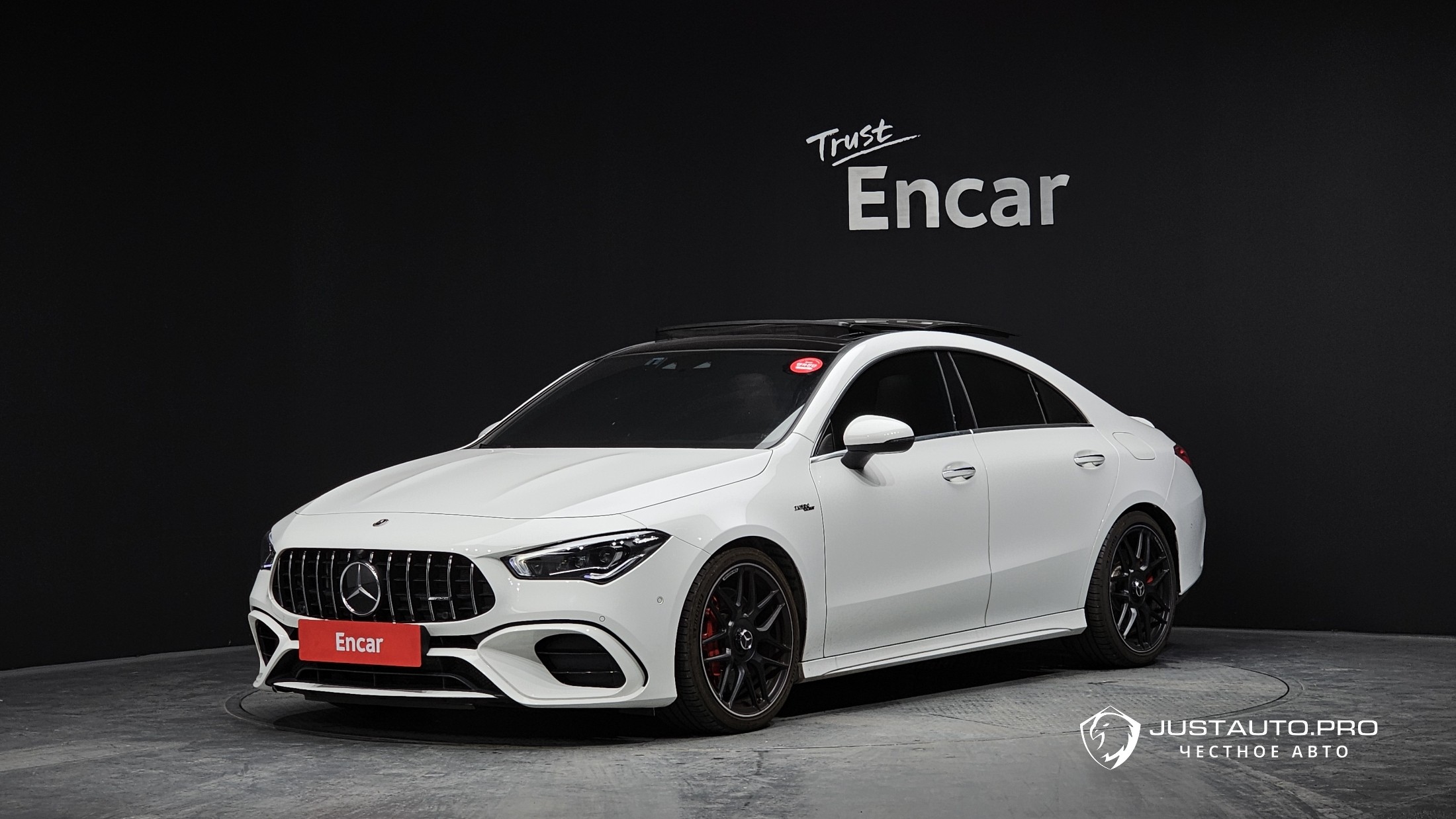Автомобиль Mercedes-Benz CLA-Class