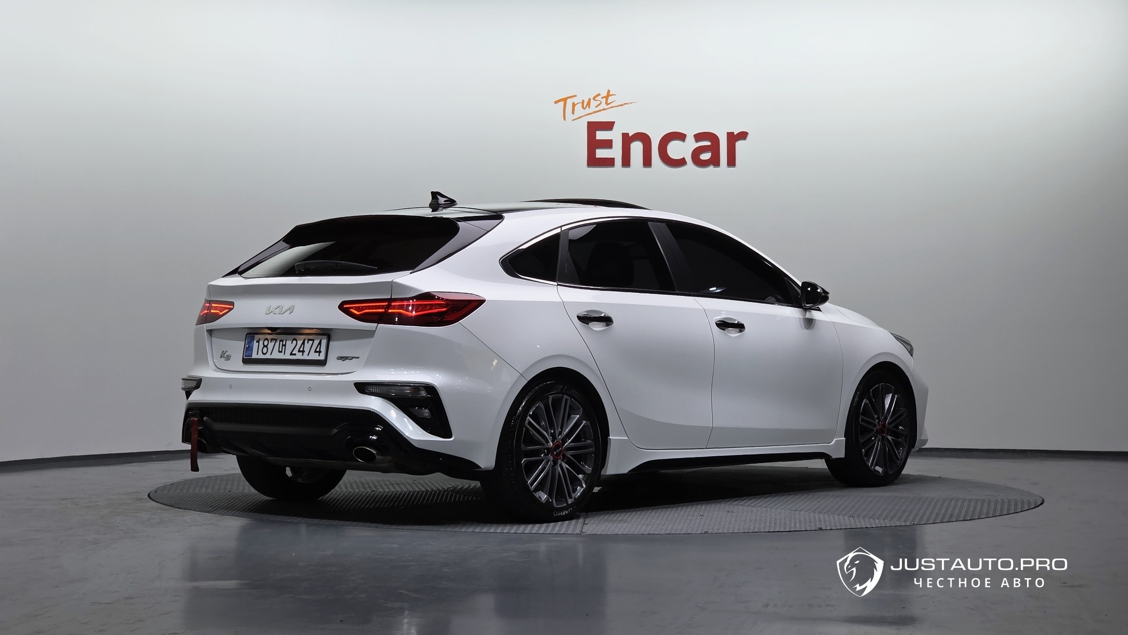 Автомобиль Kia K3