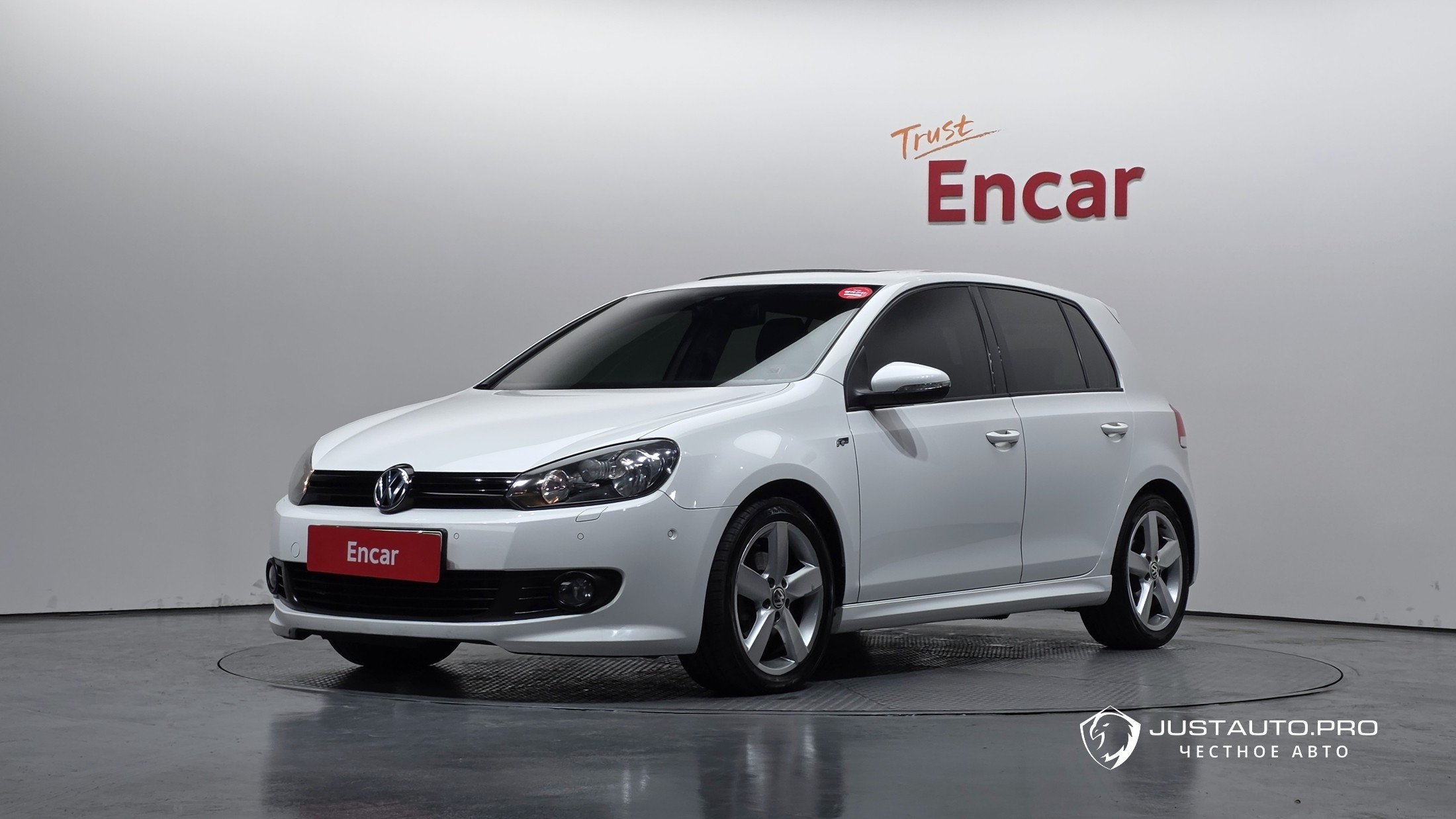 Автомобиль Volkswagen Golf