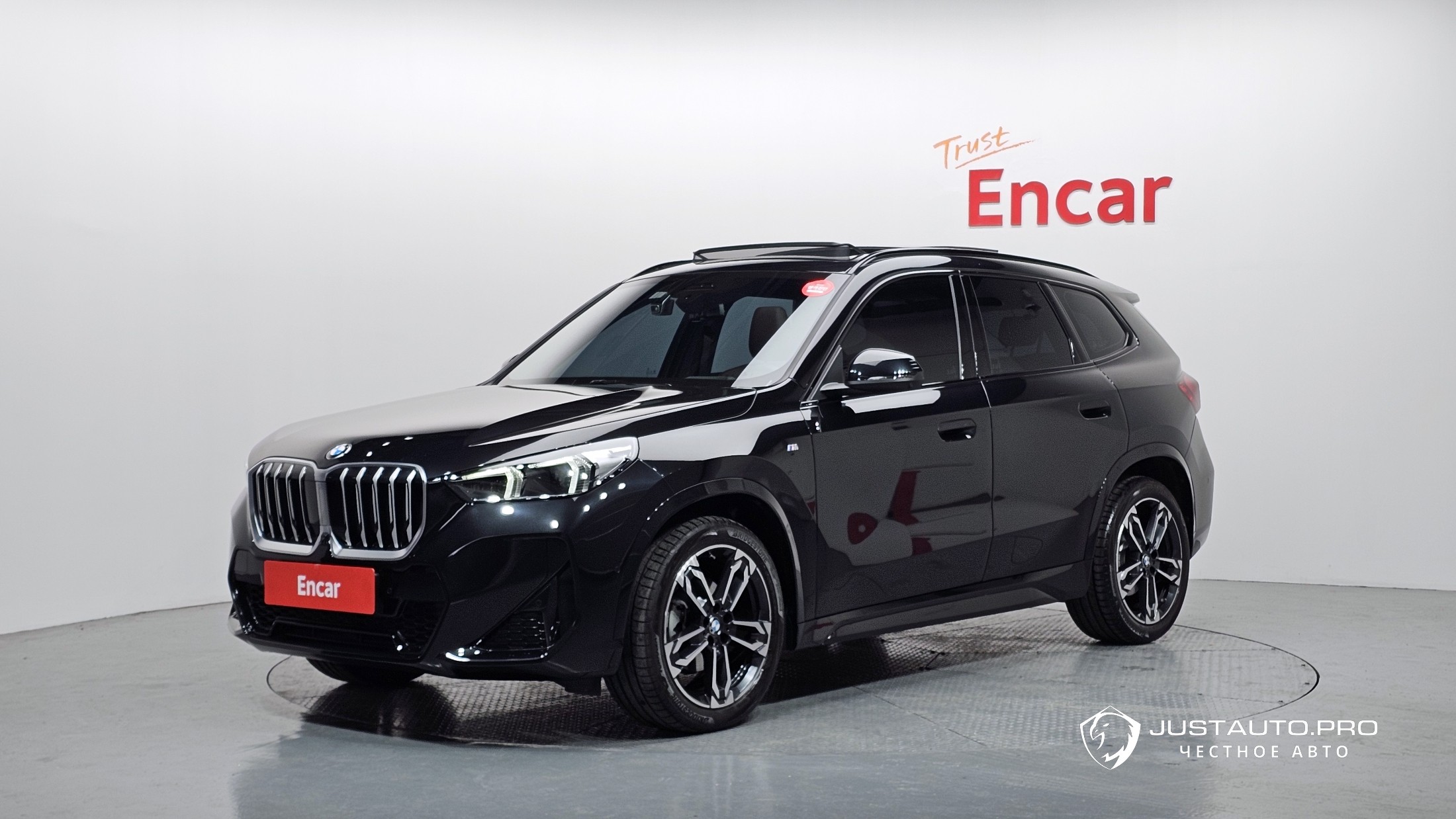 Автомобиль BMW X1