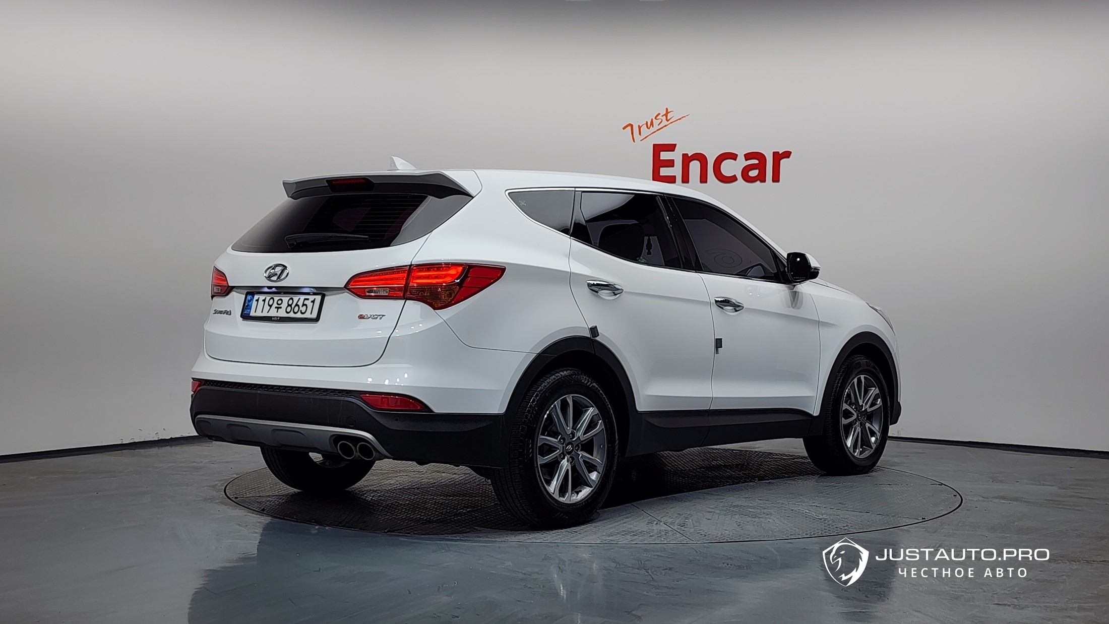 Автомобиль Hyundai Santafe