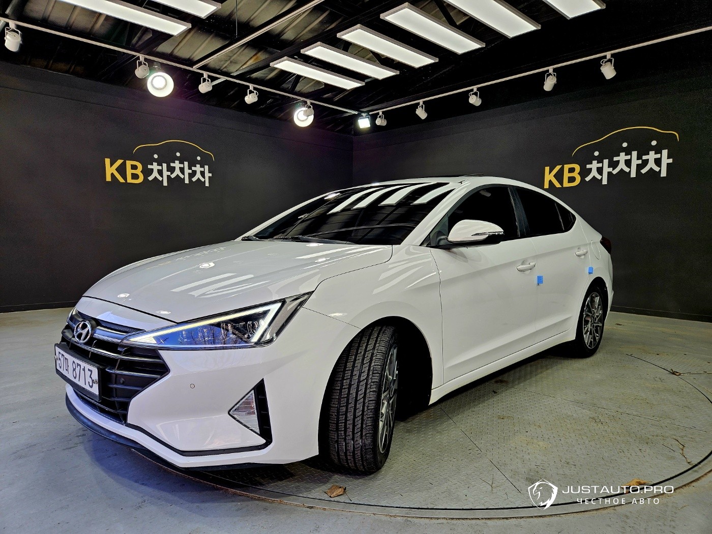 Автомобиль Hyundai AVANTE