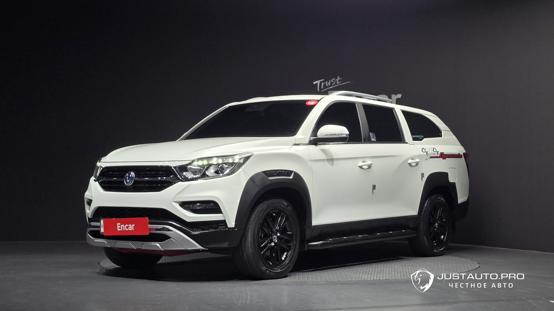 Автомобиль KG_Mobility_Ssangyong Rexton