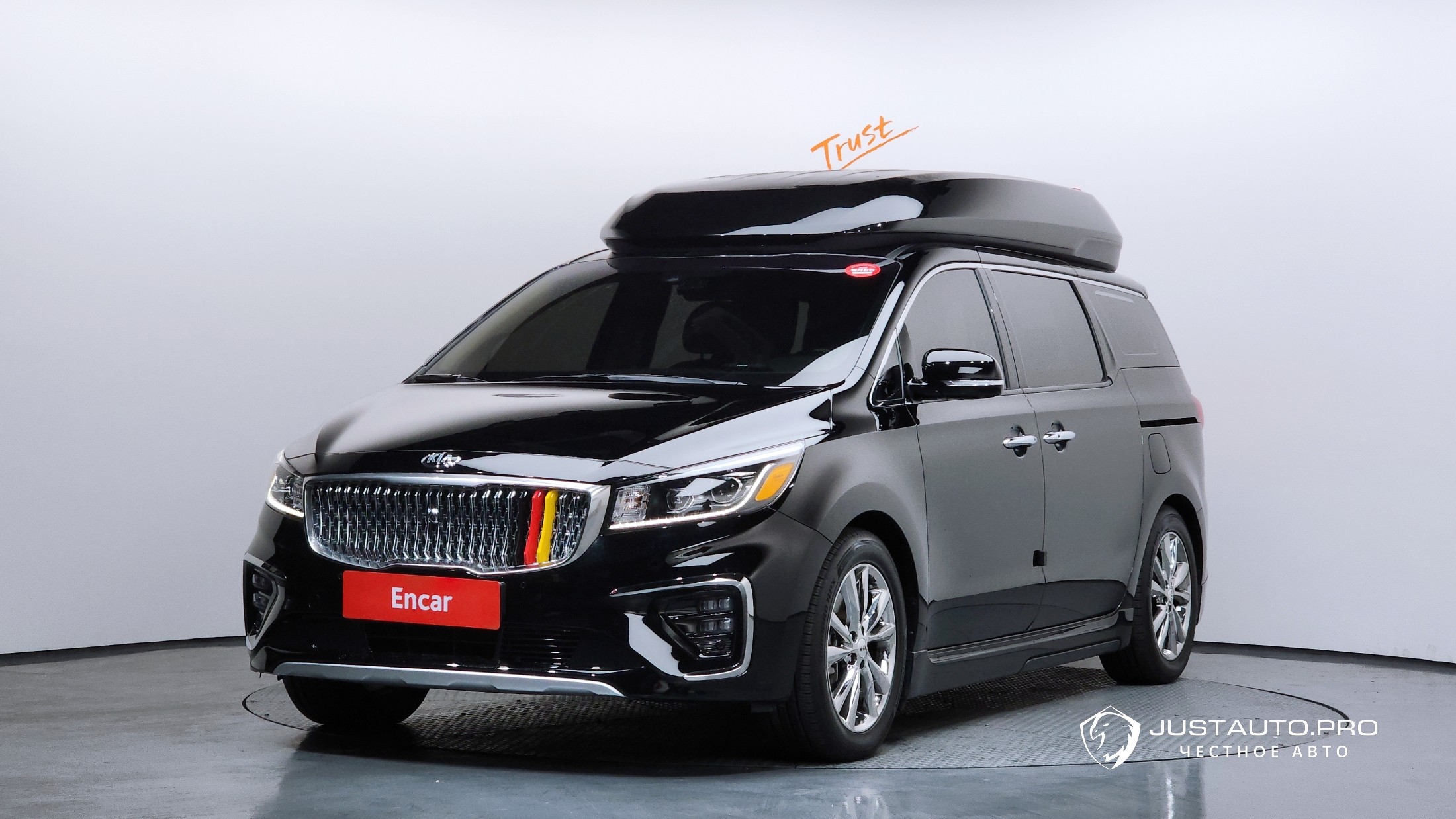 Автомобиль Kia Canival